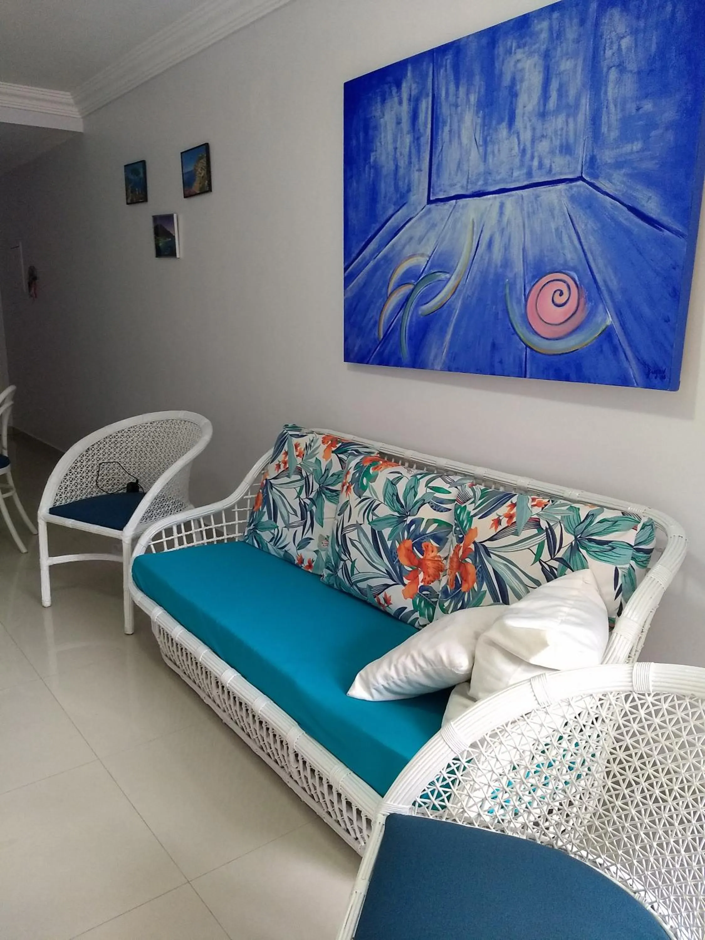 Apto Novo a uma Quadra da Praia