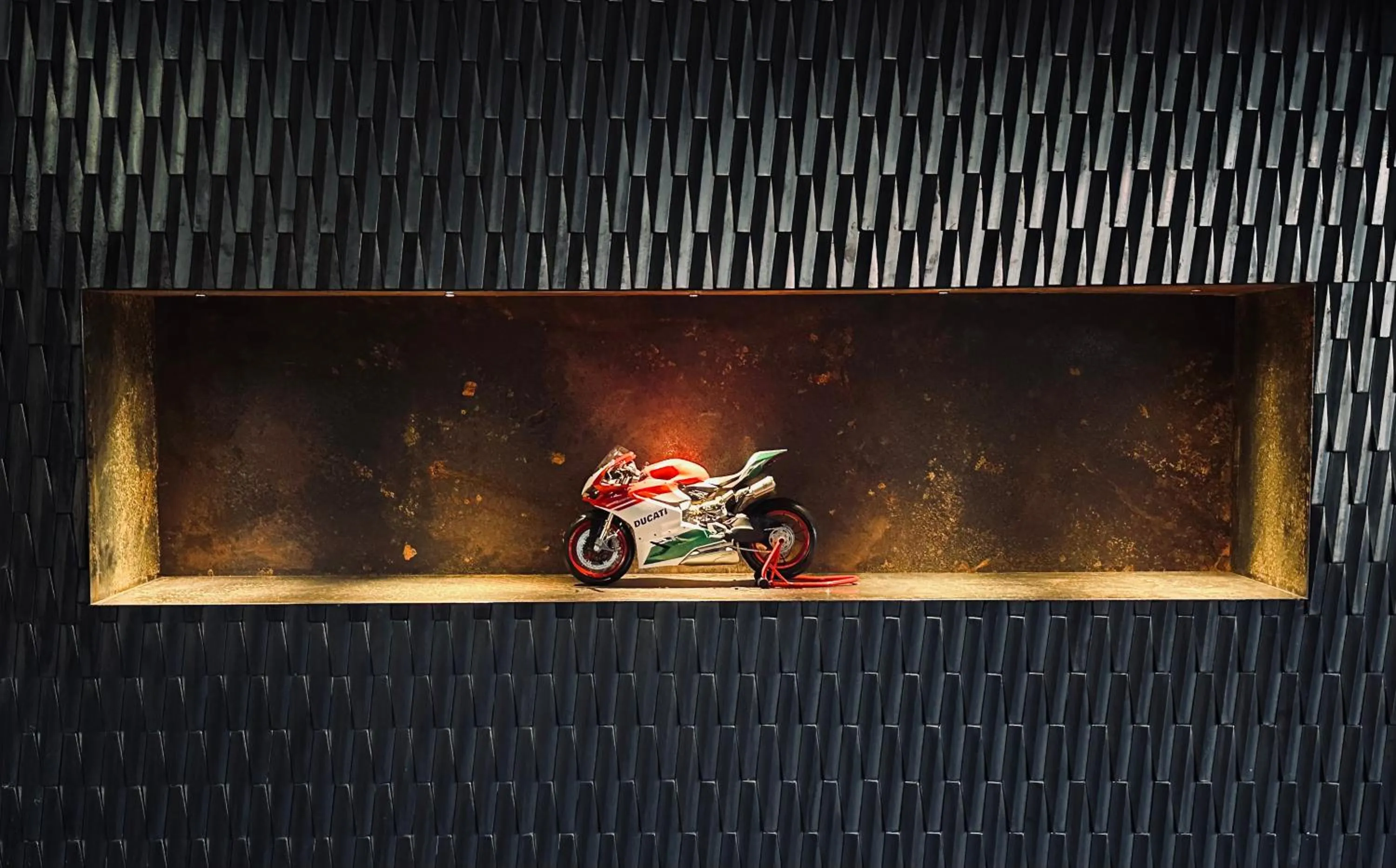 Communal lounge/ TV room in Vikas