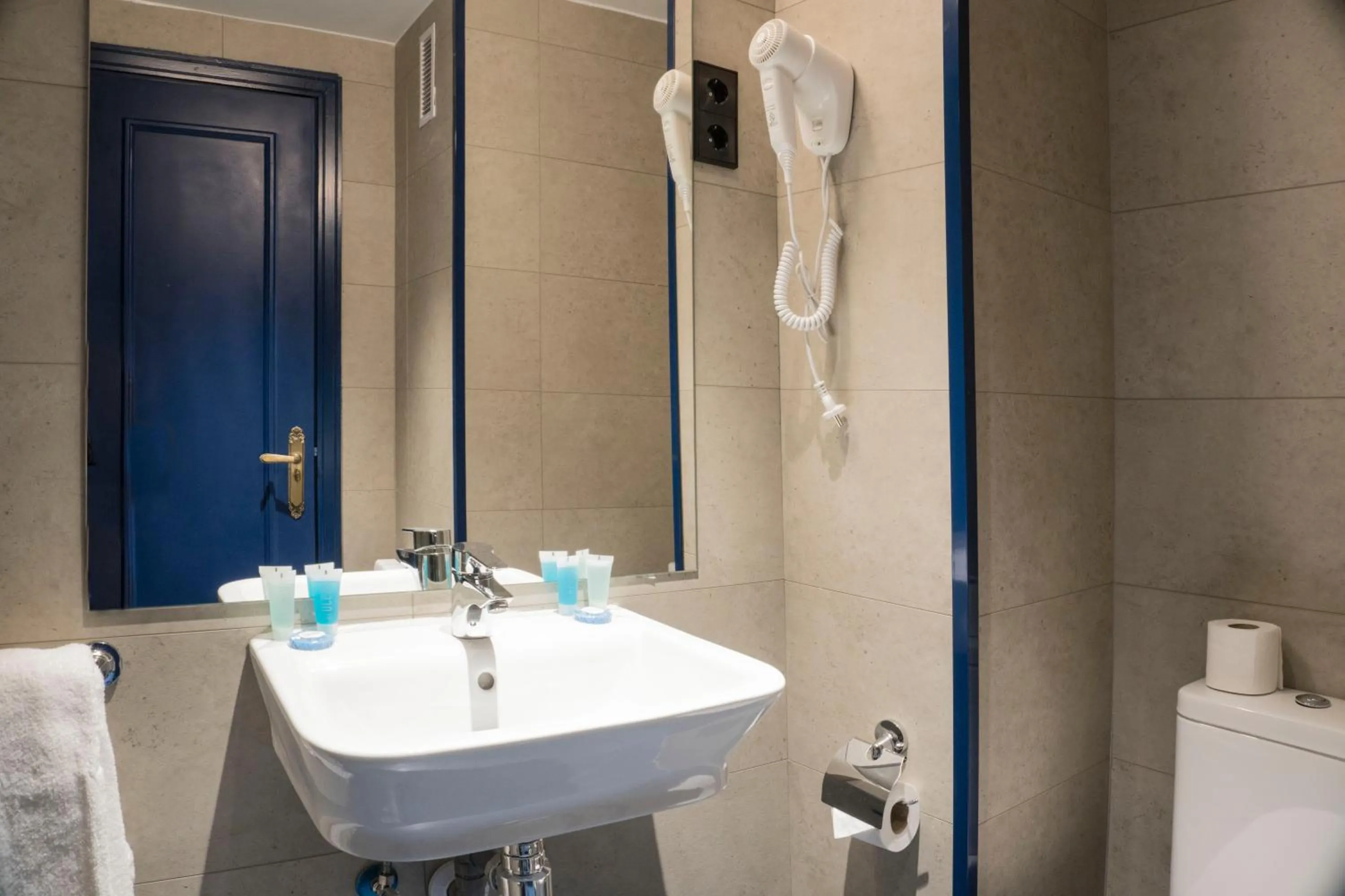 Bathroom in Hotel Alda Jolio Jaca