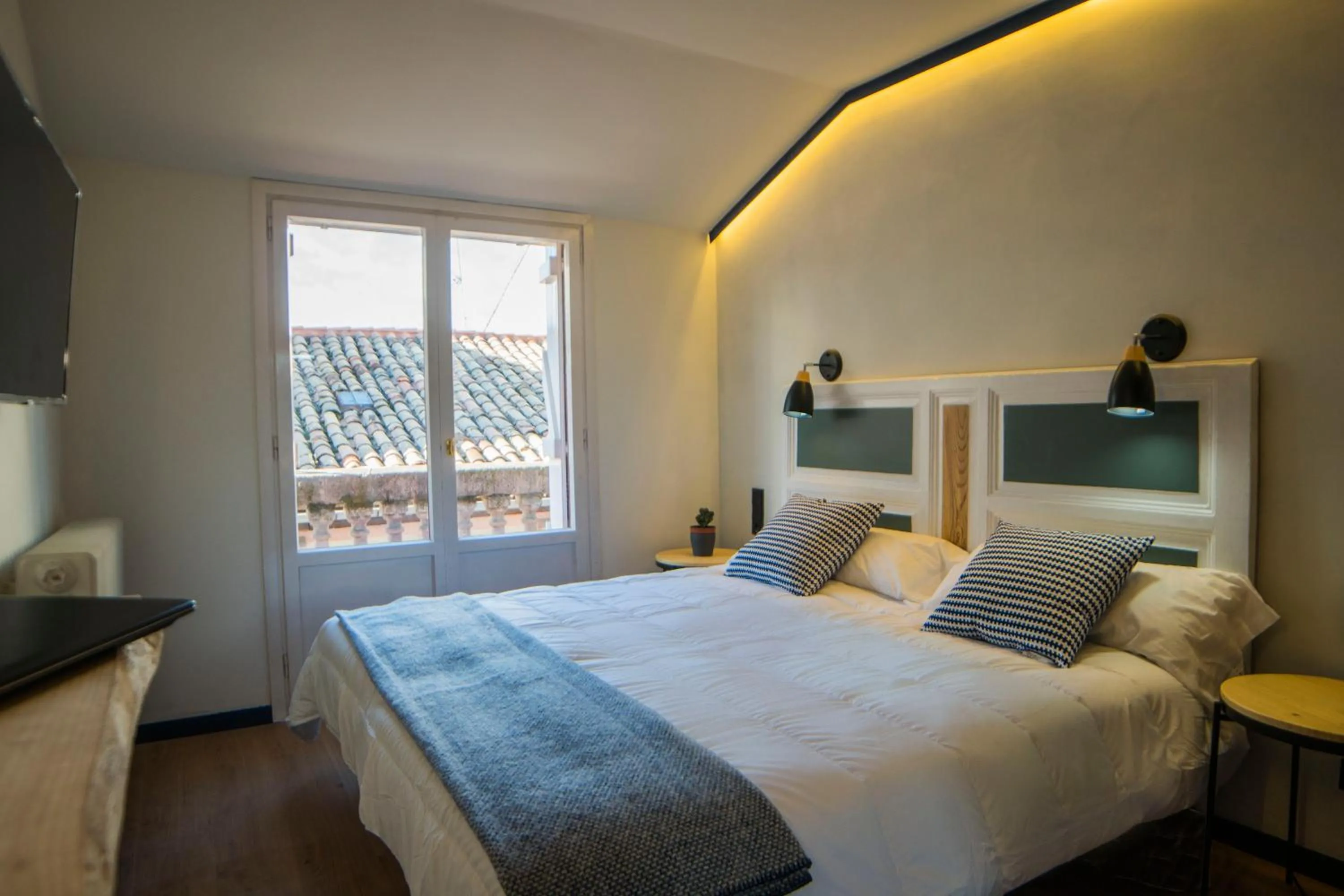Photo of the whole room, Bed in Hotel Alda Jolio Jaca