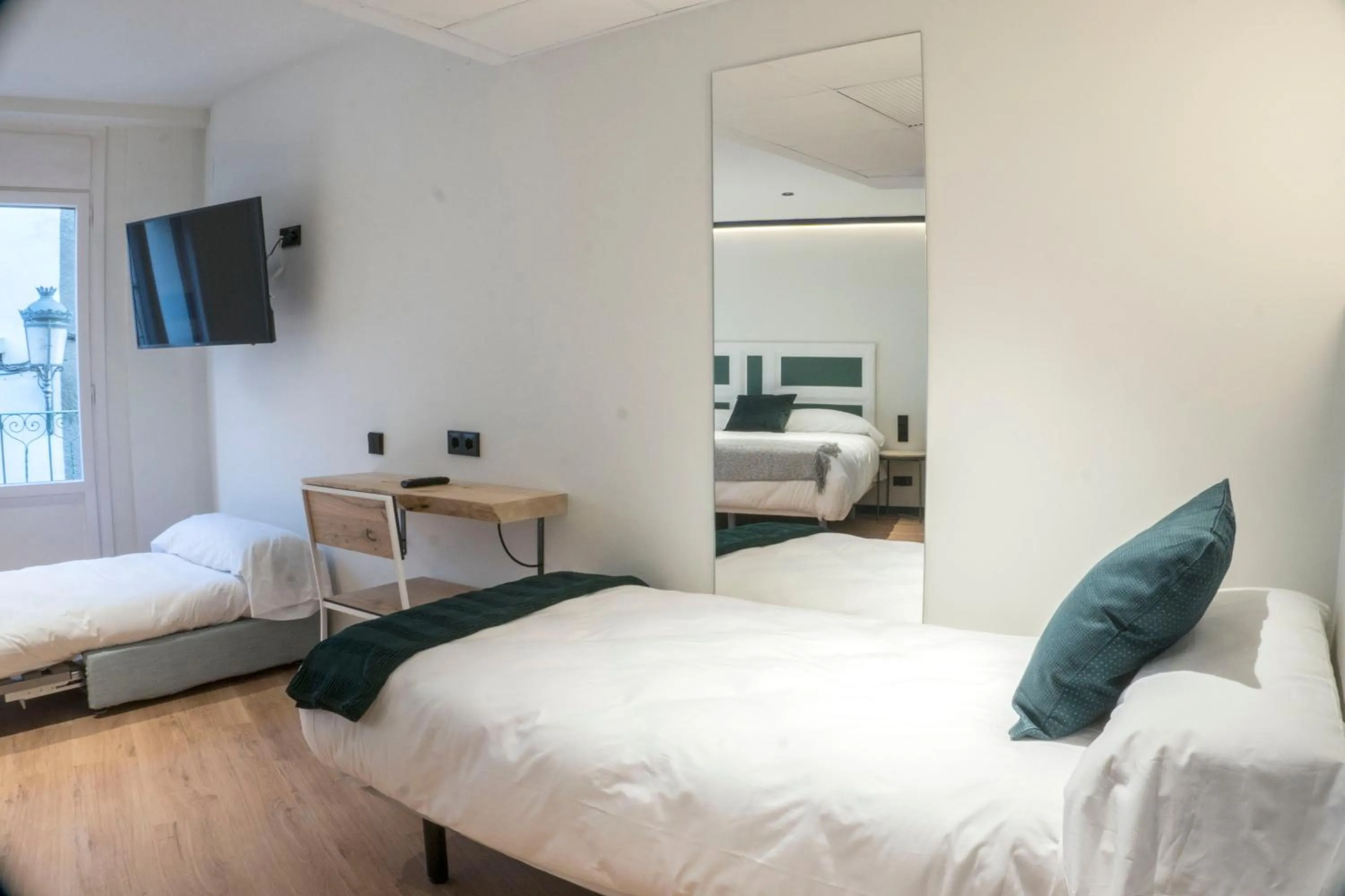 Bed in Hotel Alda Jolio Jaca