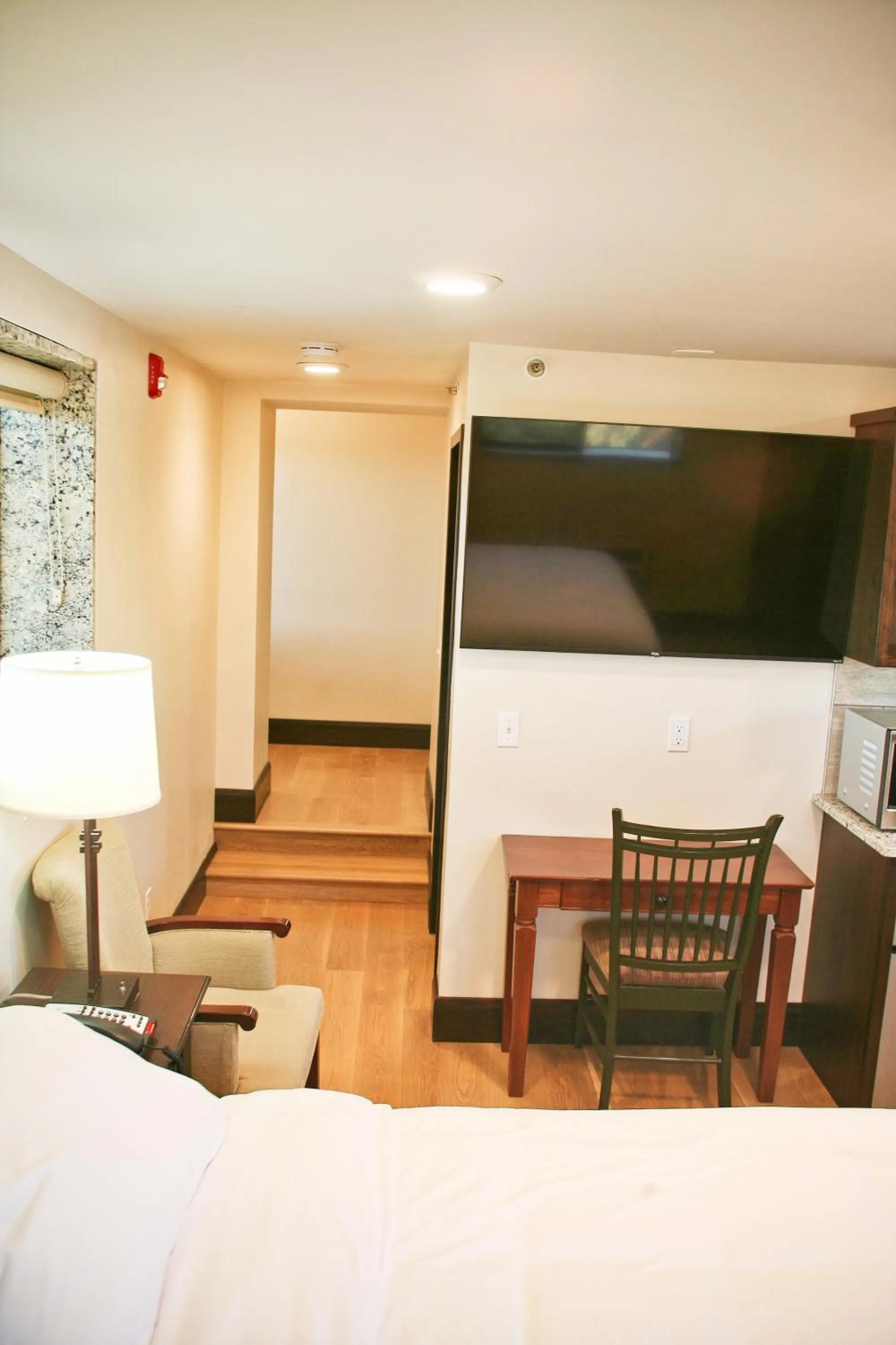 Bed in Iron Springs Luxury Lodge & Spa