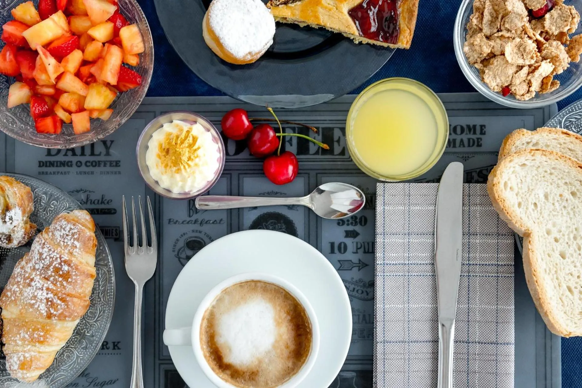Breakfast in Hotel Corona