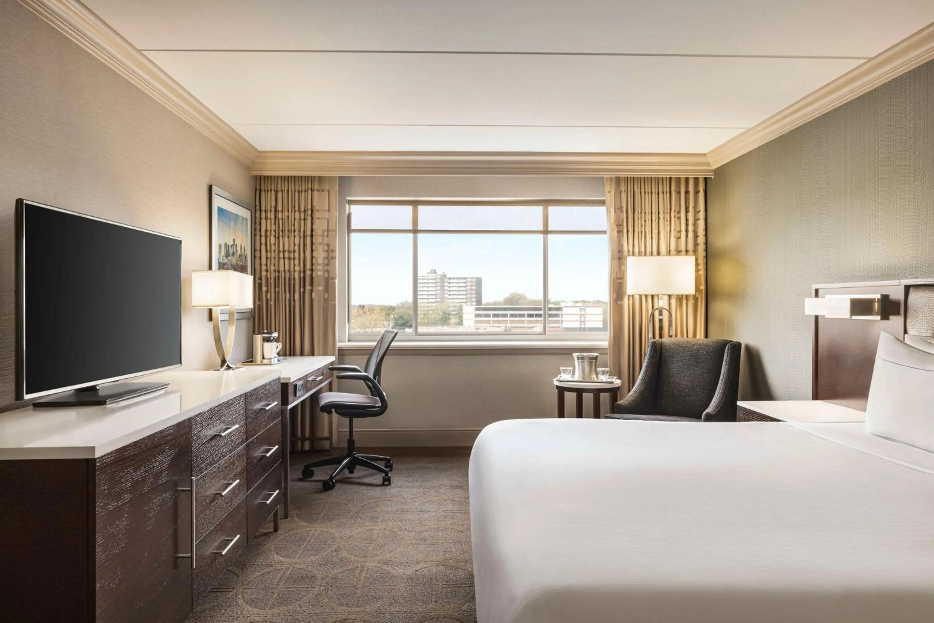 Bed in Hilton Philadelphia City Avenue