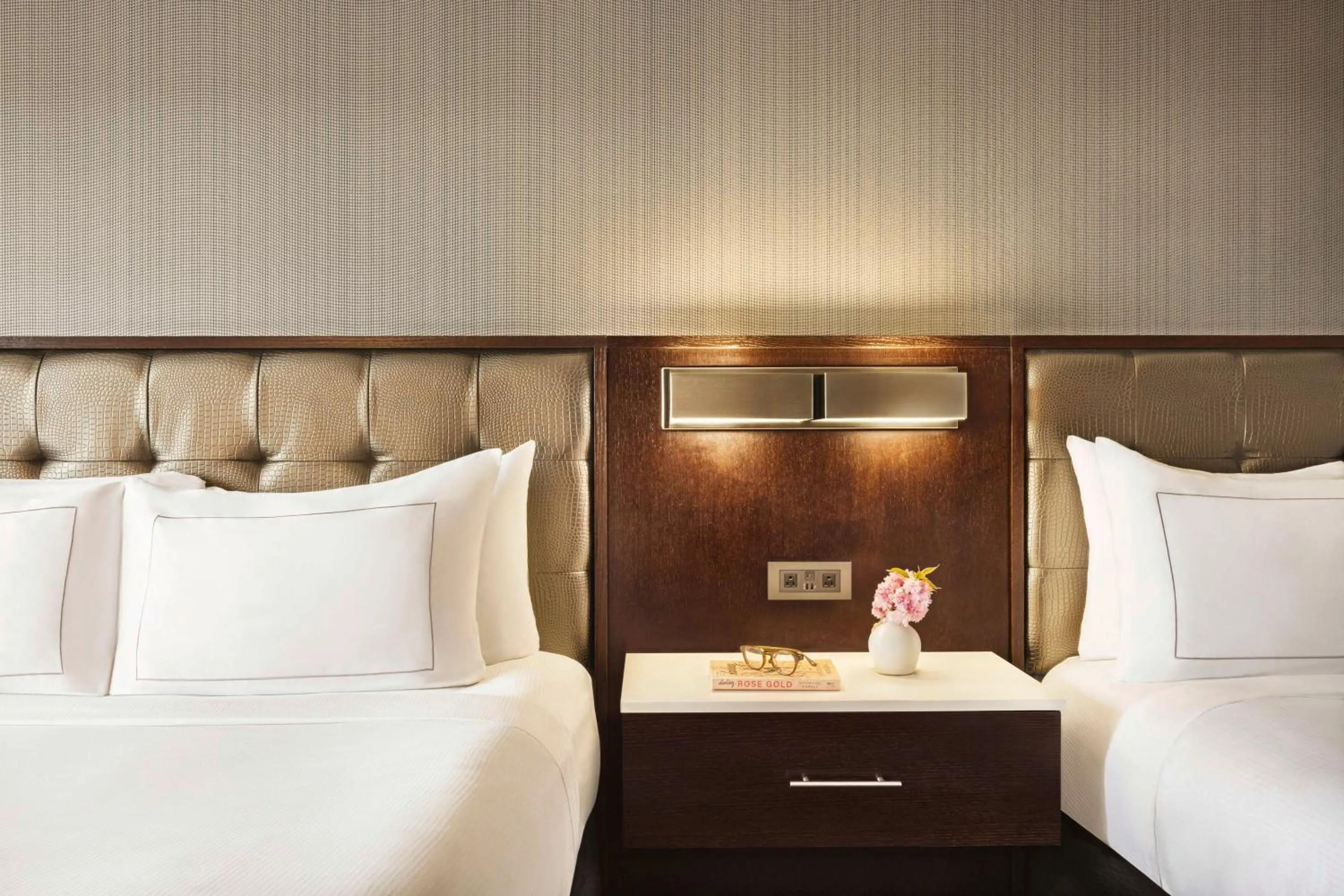 Bed in Hilton Philadelphia City Avenue