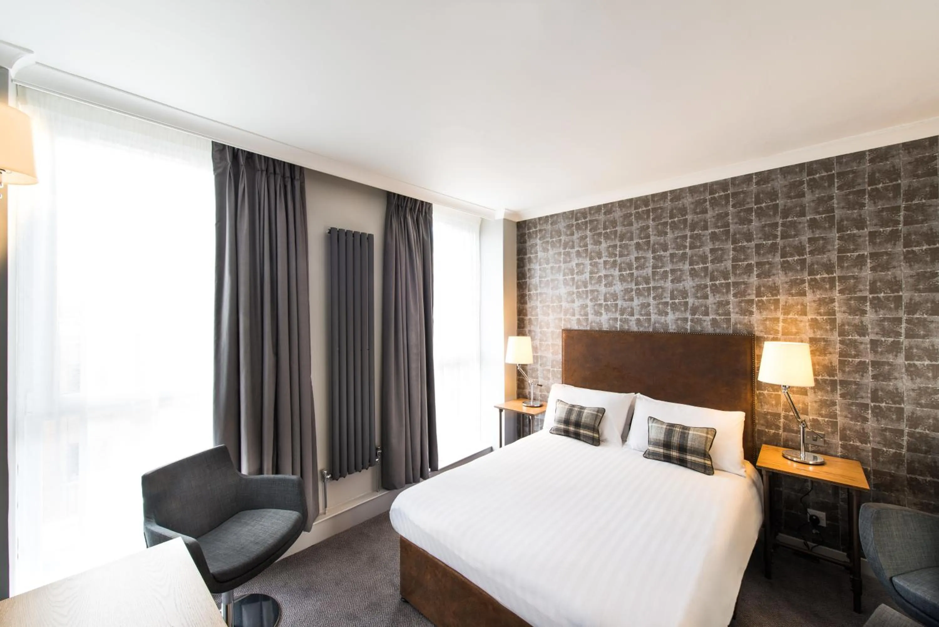 Bed in Glasgow West Hotel by Compass Hospitality