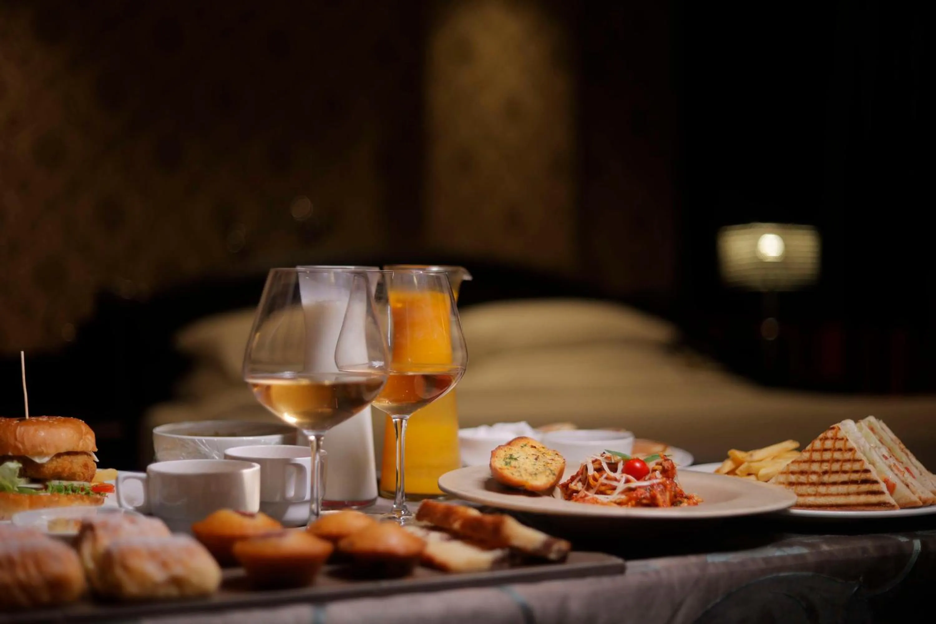 Food and drinks in Radisson Blu Hotel New Delhi Paschim Vihar