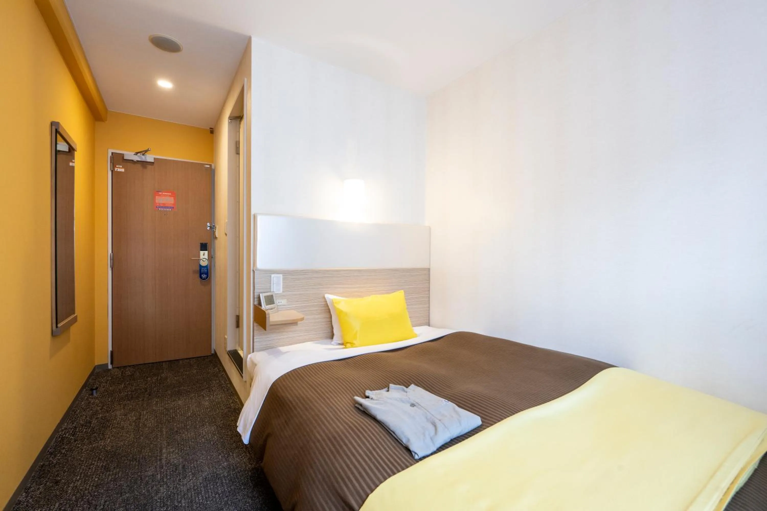 Bed in Hotel 1-2-3 Takasaki