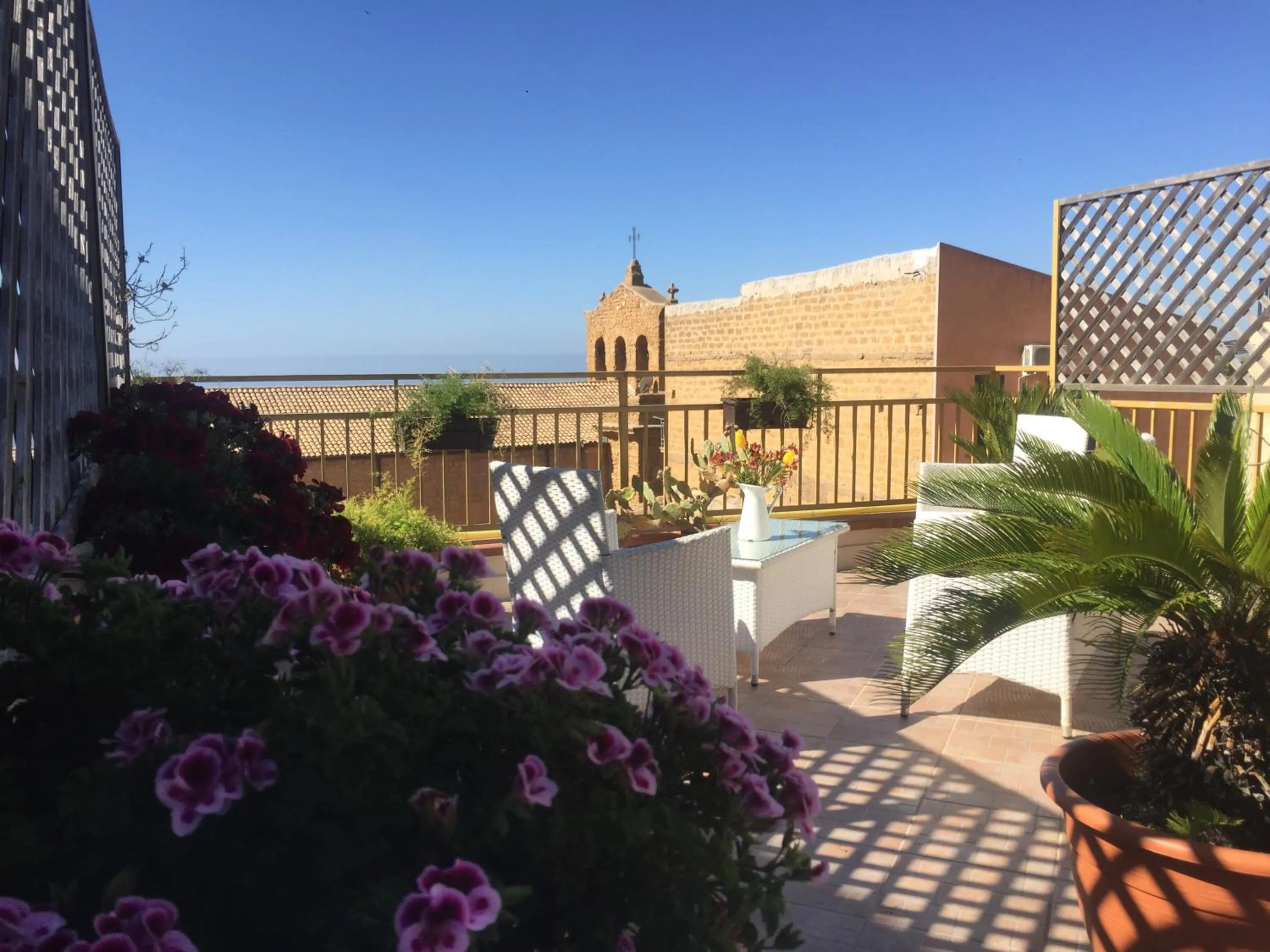 Patio in PortAtenea - Atenea Collection