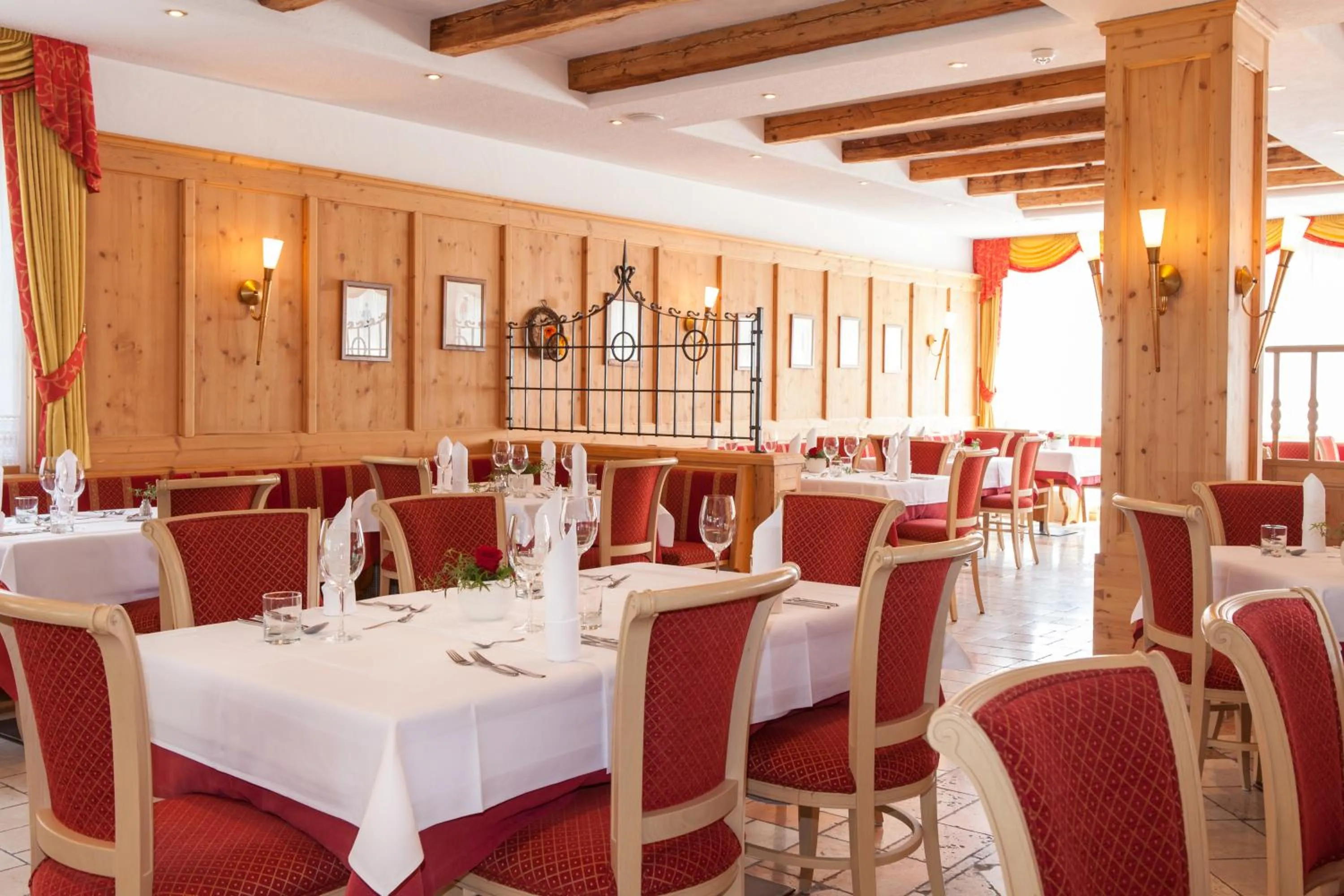 Restaurant/places to eat in Hotel Der Tharerwirt