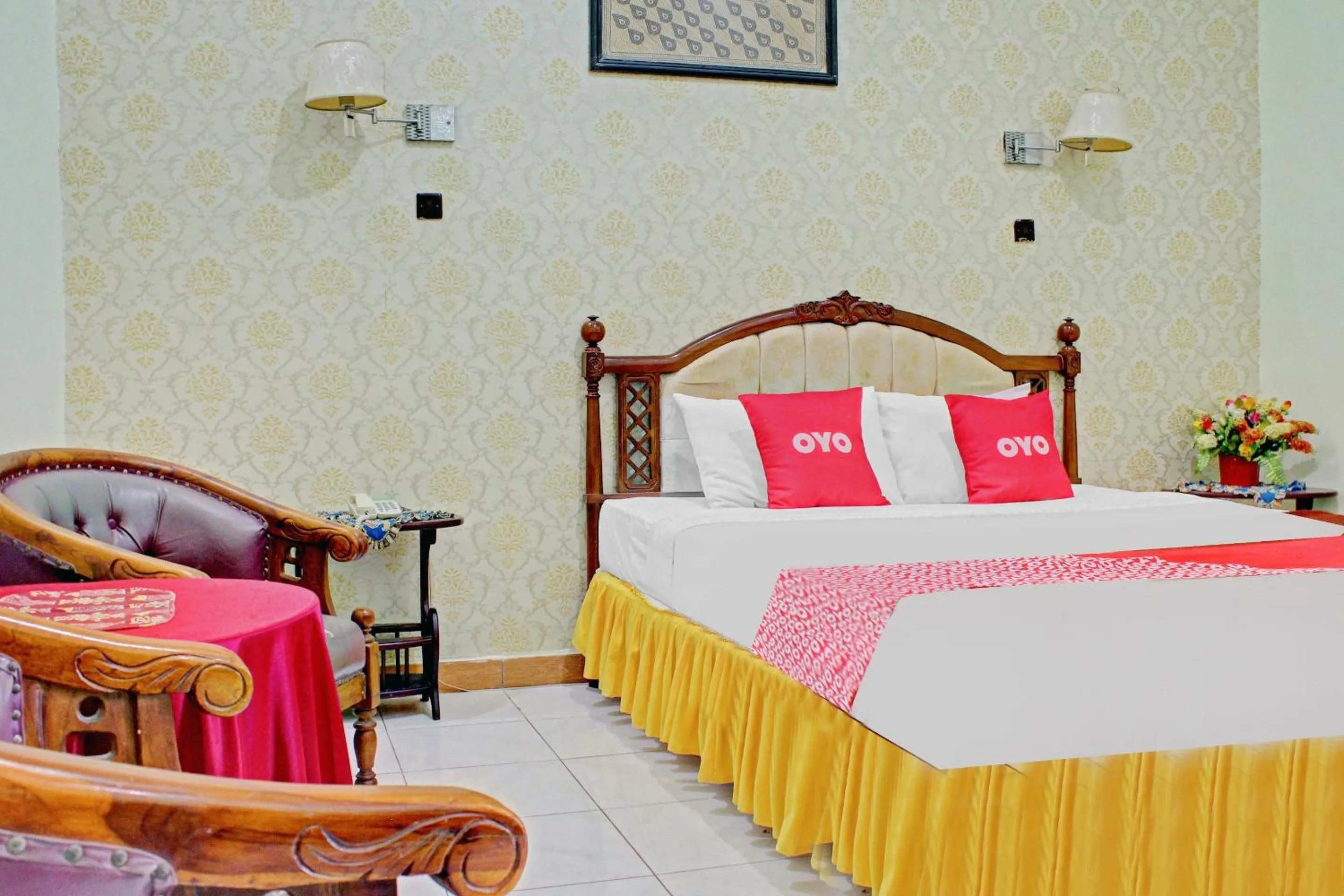 Bedroom in Capital O 90417 Hotel Batu Suli Internasional