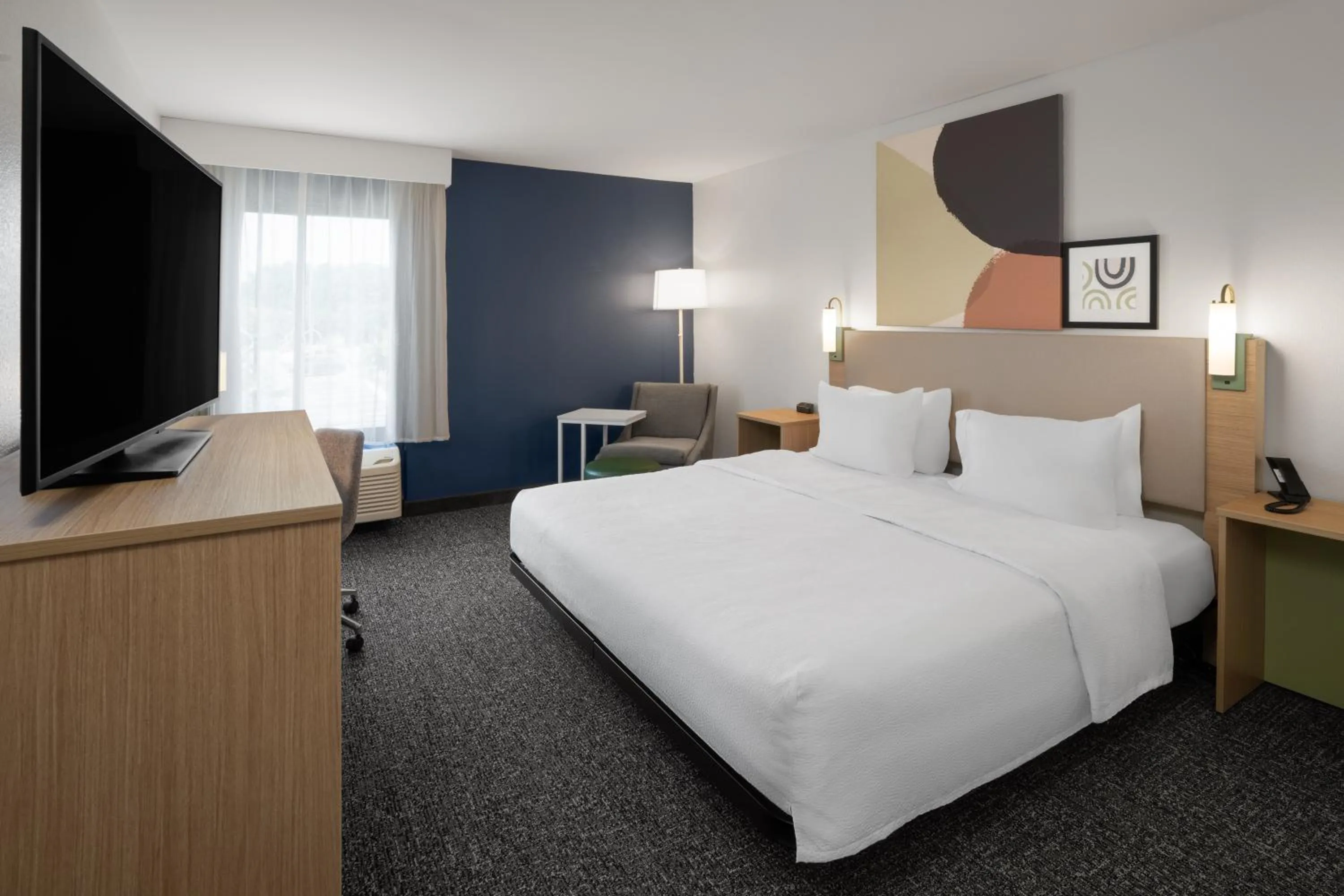 Bedroom, Bed in Spark by Hilton Decatur