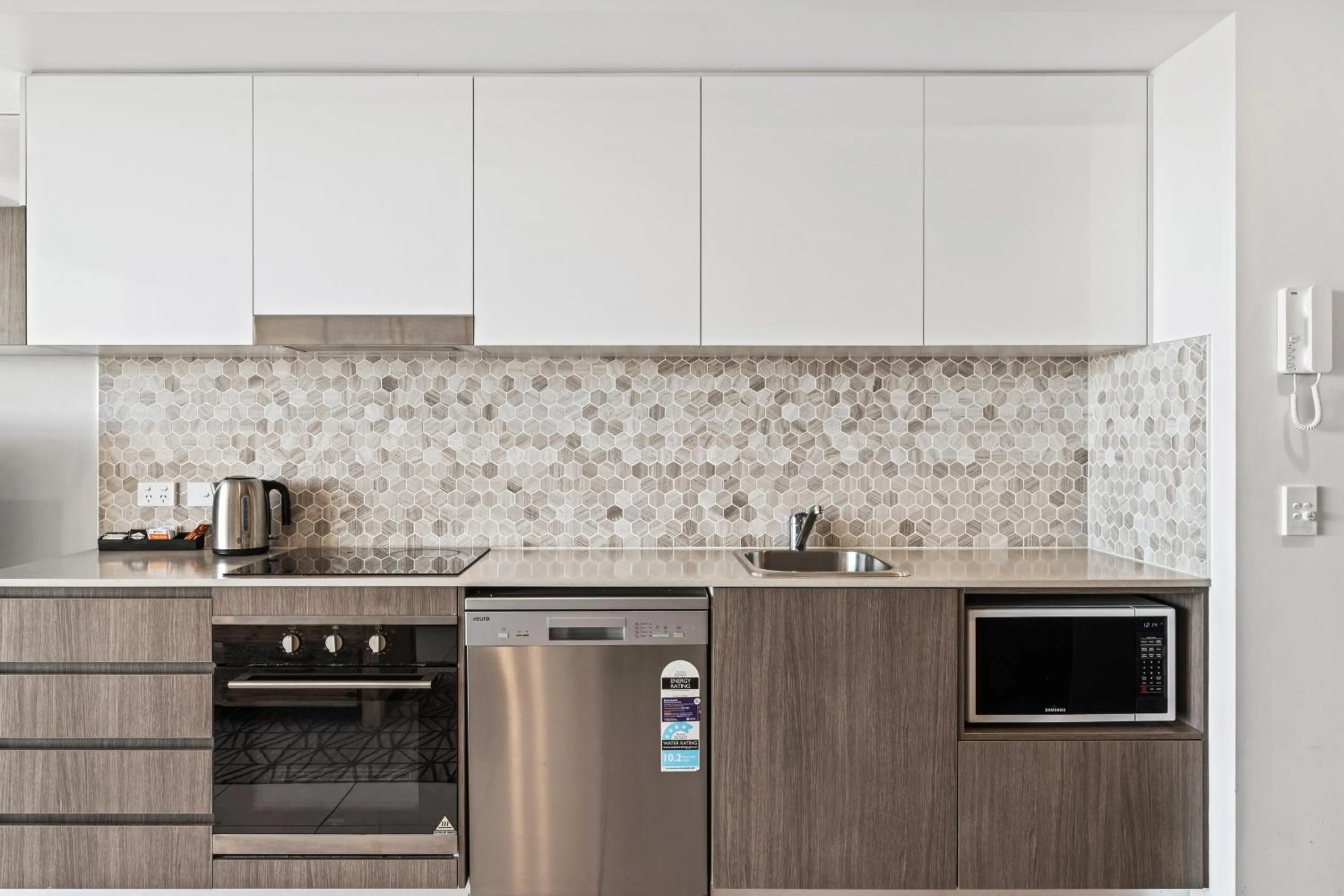 kitchen in North Shore Oceanside Kawana