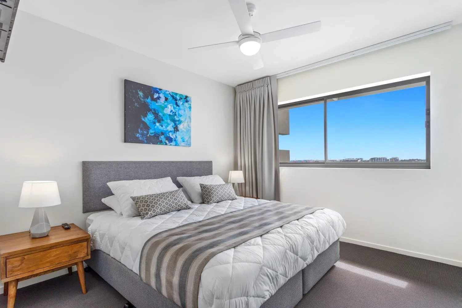 Bedroom, Bed in North Shore Oceanside Kawana