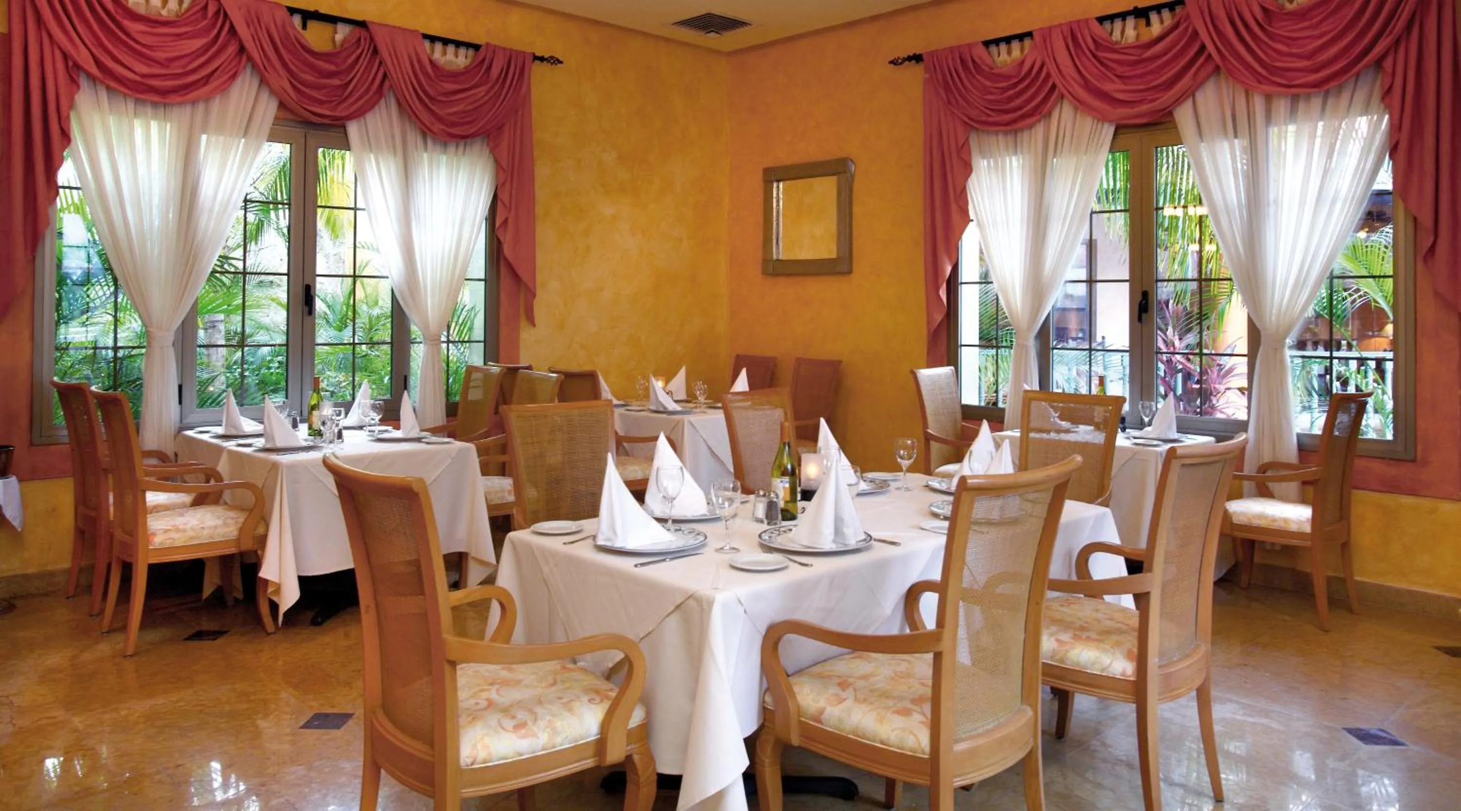 Restaurant/places to eat in Barceló Maya Tropical - All Inclusive