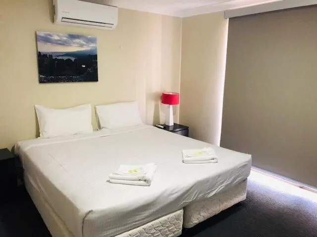 Bed in Huskisson Beach Escape