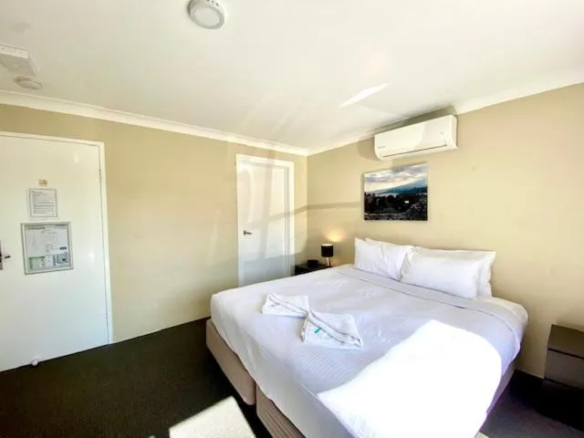 Bed in Huskisson Beach Escape
