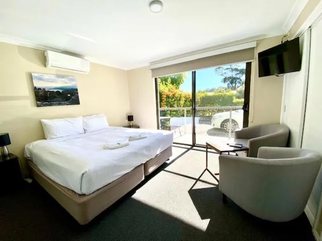 Bed in Huskisson Beach Escape