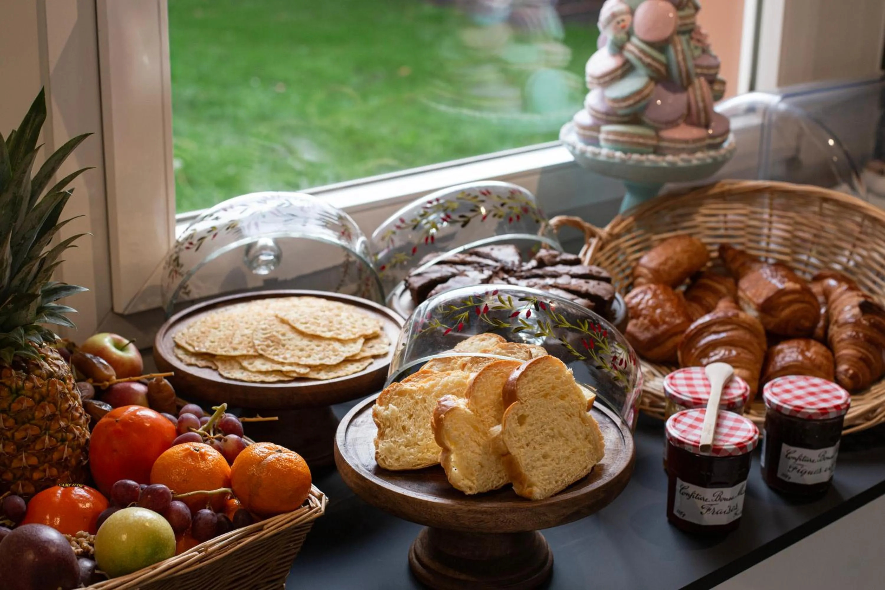 Breakfast in Hôtel Alliance - Proche Paris