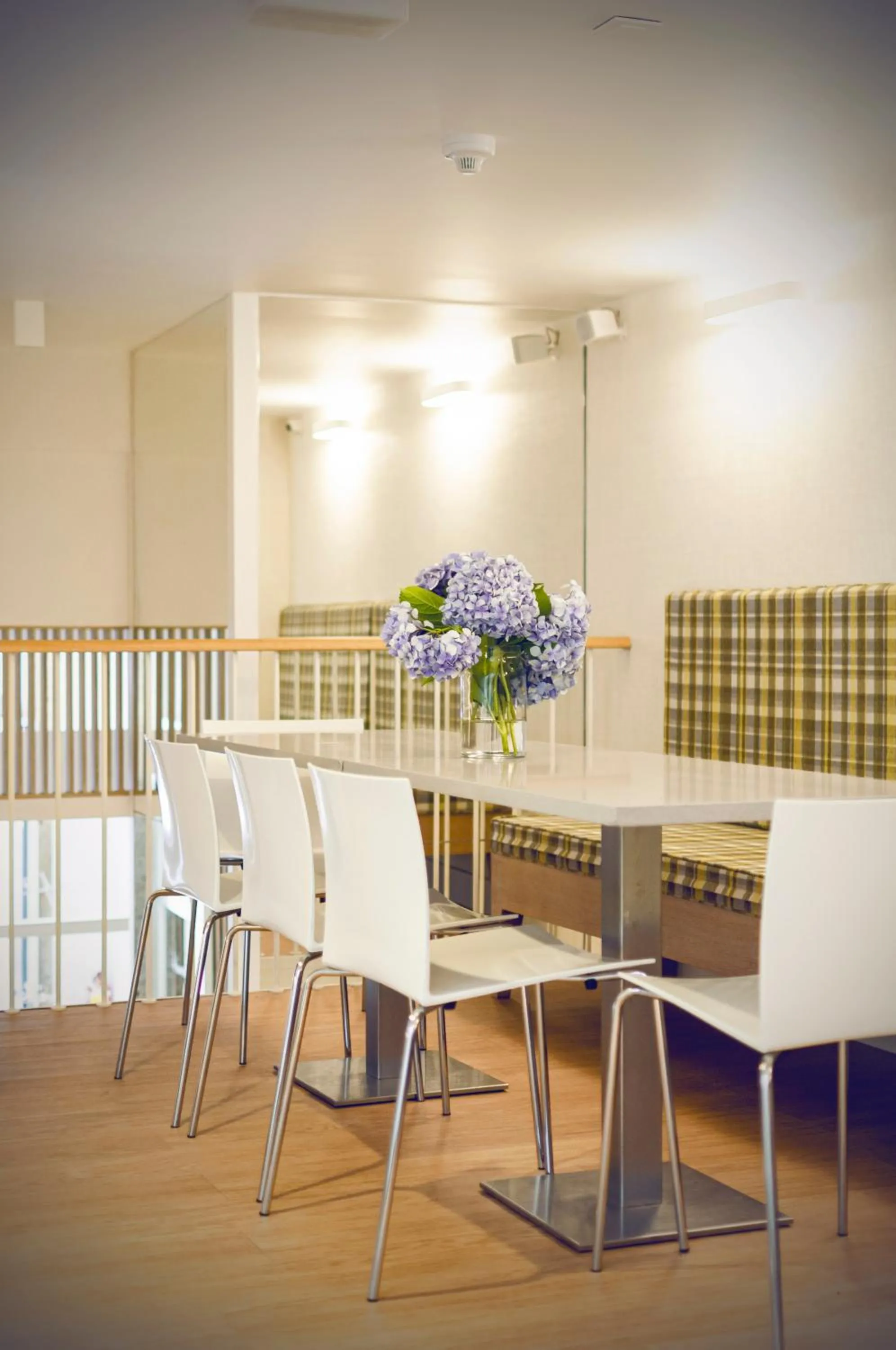 Dining area in Deniké Grupo Atalaia