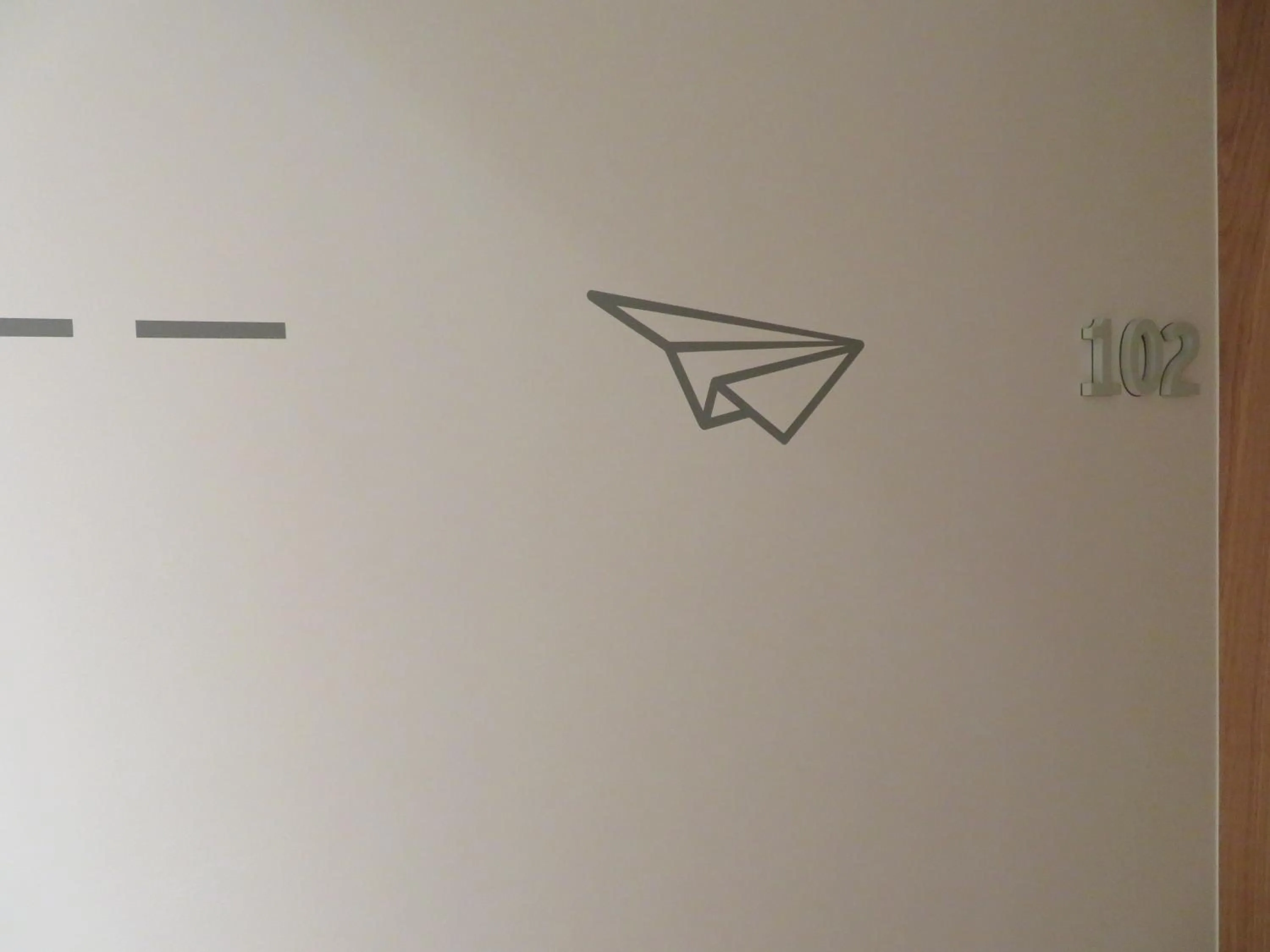 Logo/Certificate/Sign in Deniké Grupo Atalaia