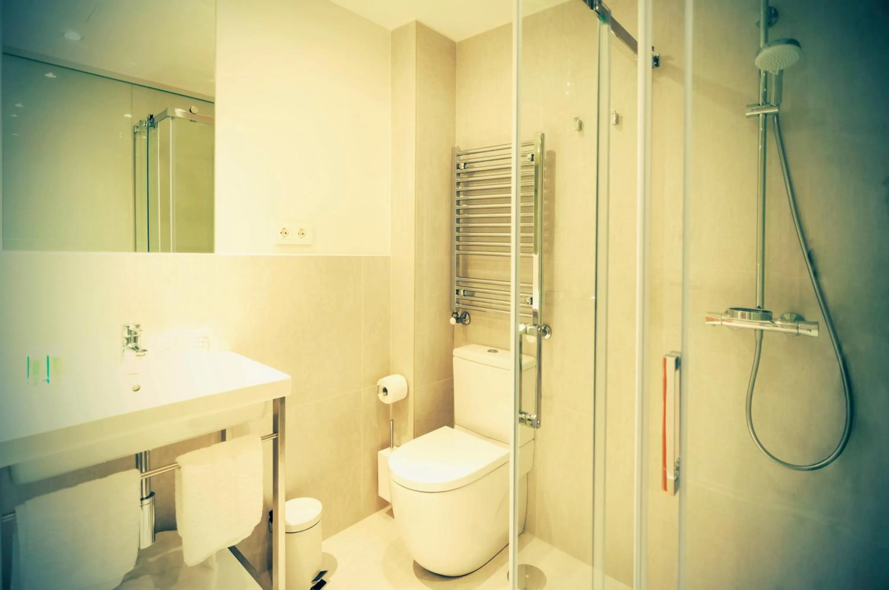 Bathroom in Deniké Grupo Atalaia