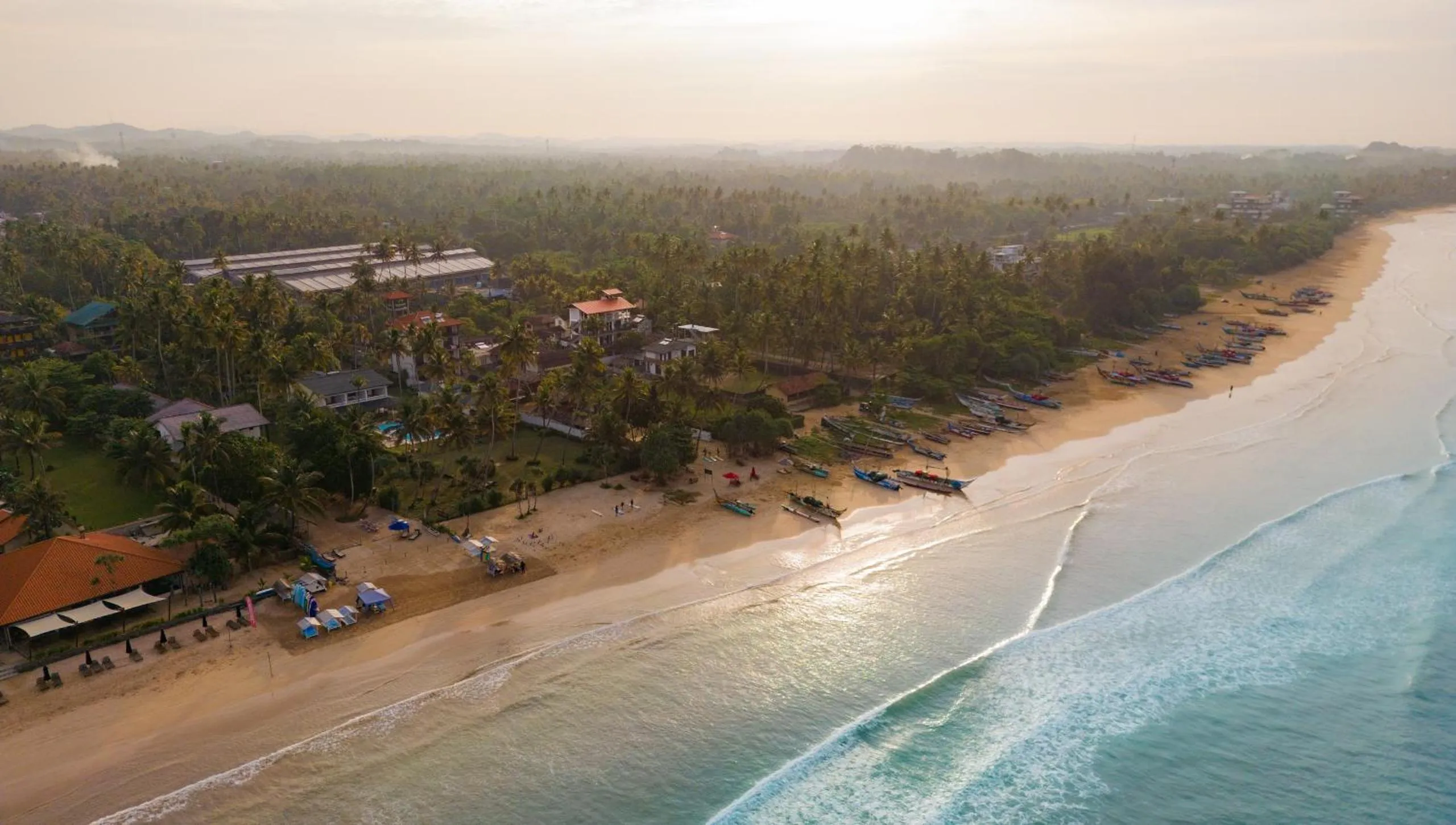 Property building in Lucky's Surf Camp
