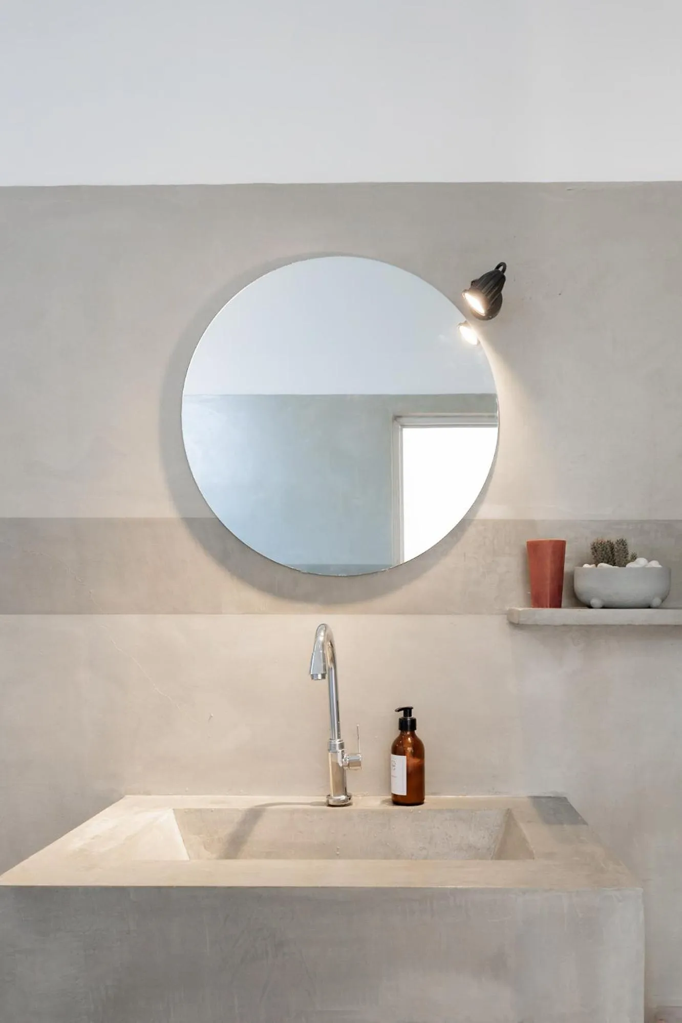 Bathroom in Lucky's Surf Camp