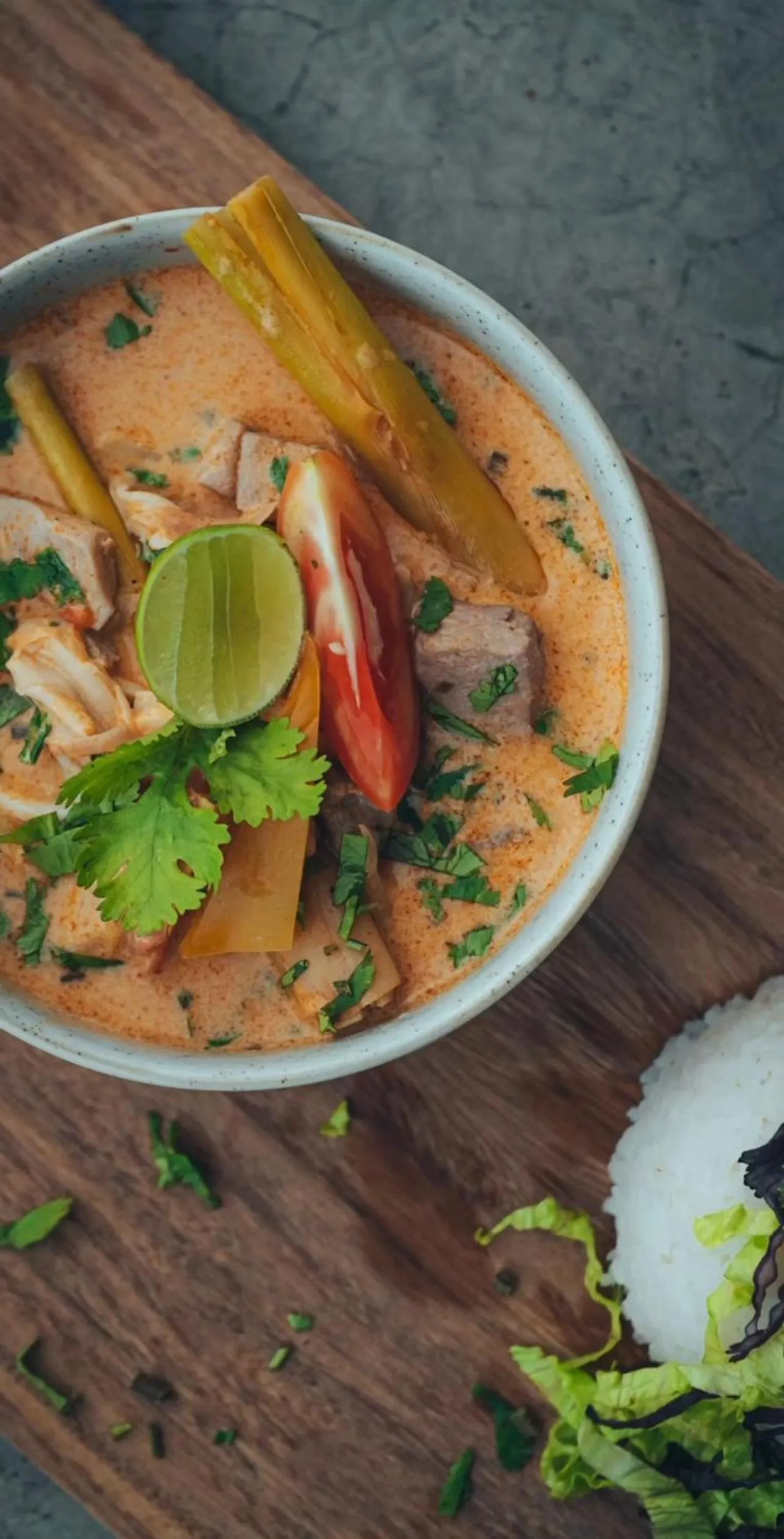 Food and drinks in Lucky's Surf Camp