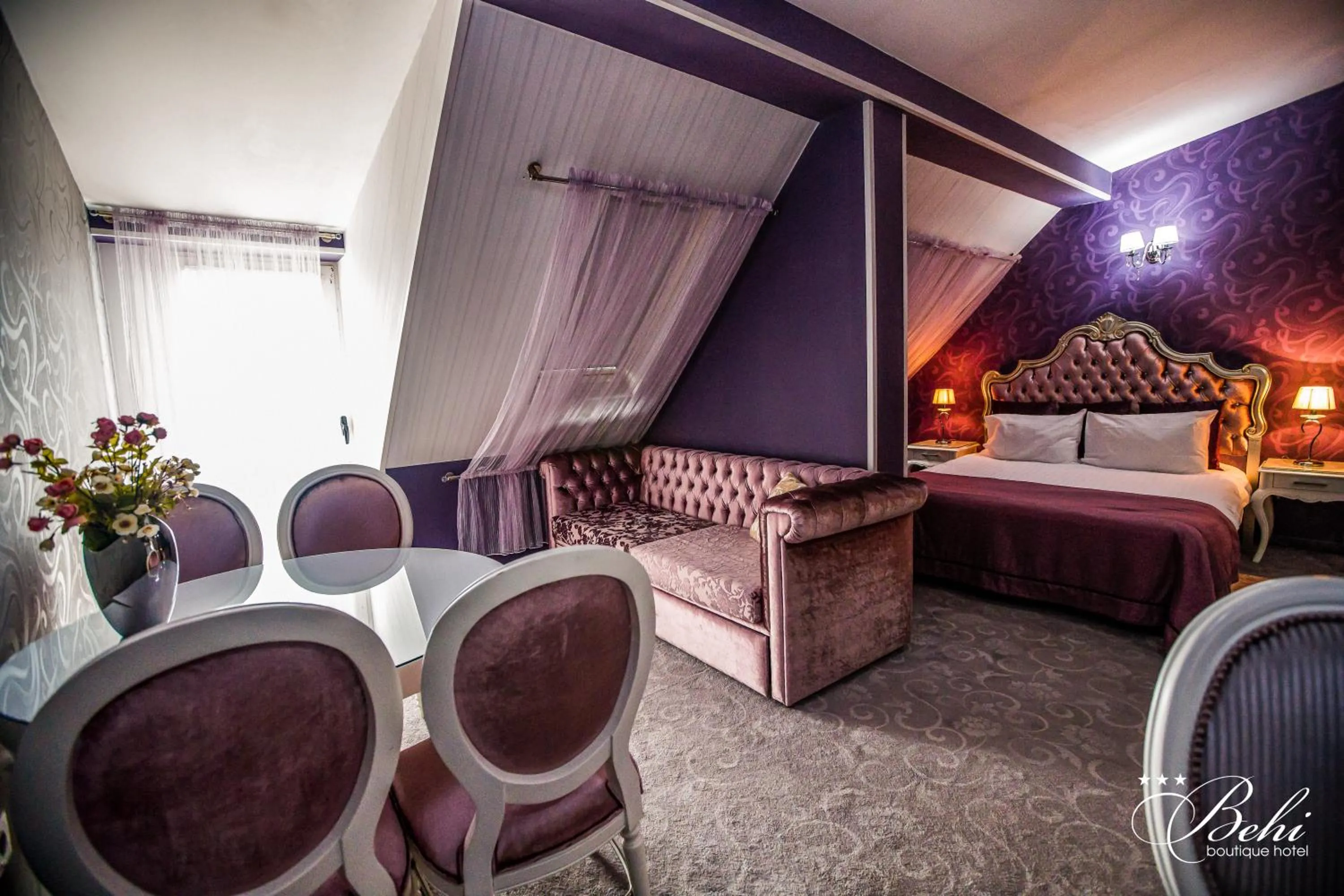 Shower, Bed in Boutique Hotel Behi