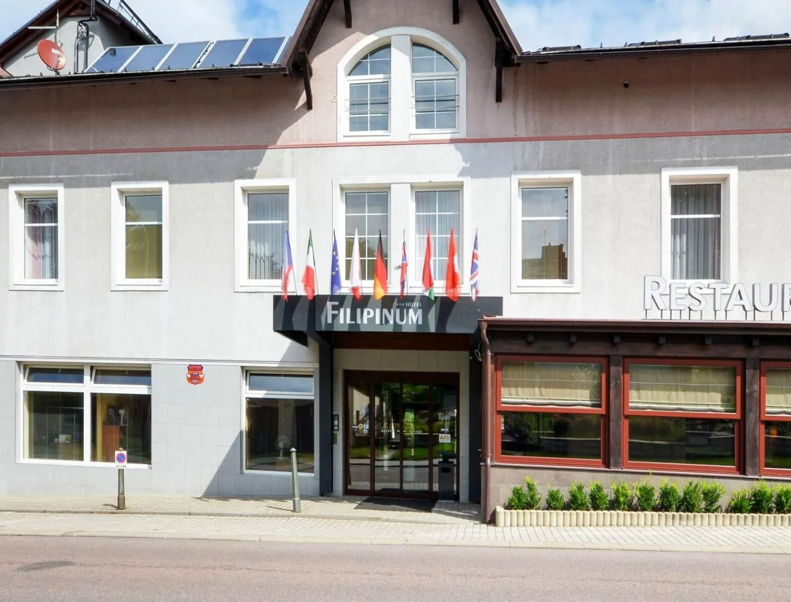 Facade/entrance in Hotel Filipinum