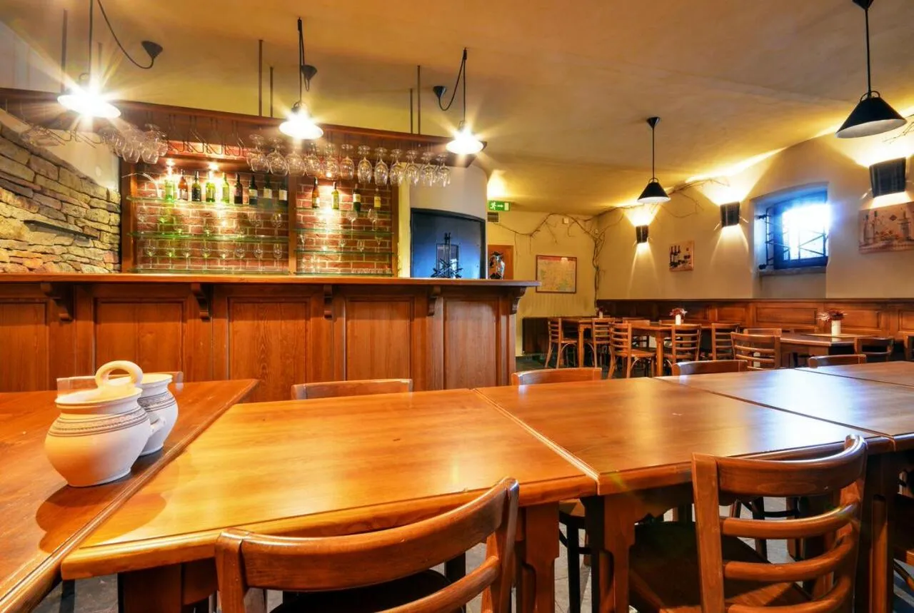 Area and facilities in Hotel Filipinum