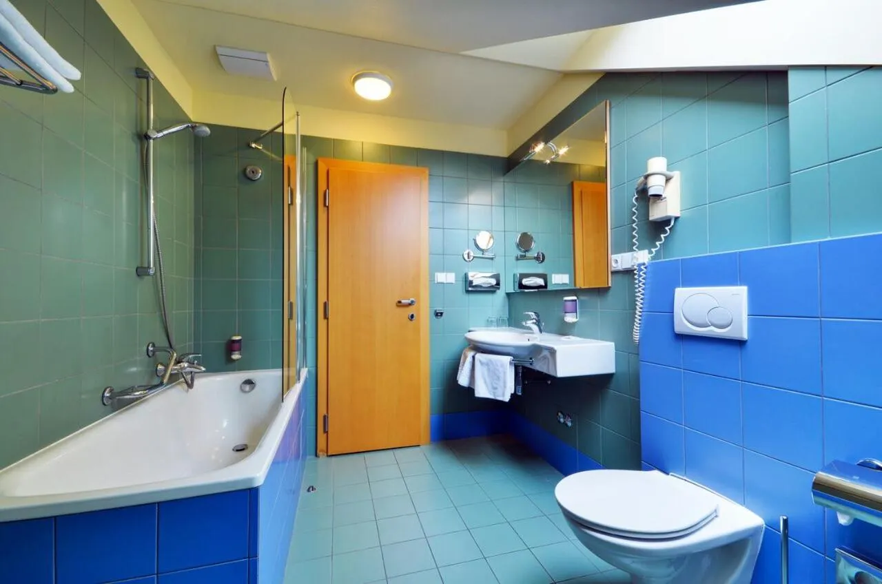 Bathroom in Hotel Filipinum