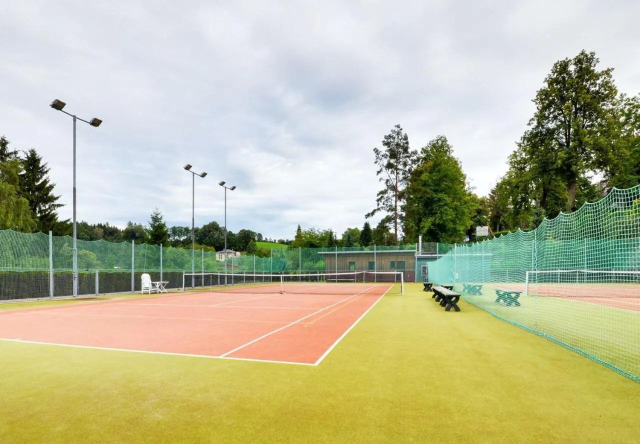 Tennis court in Hotel Filipinum
