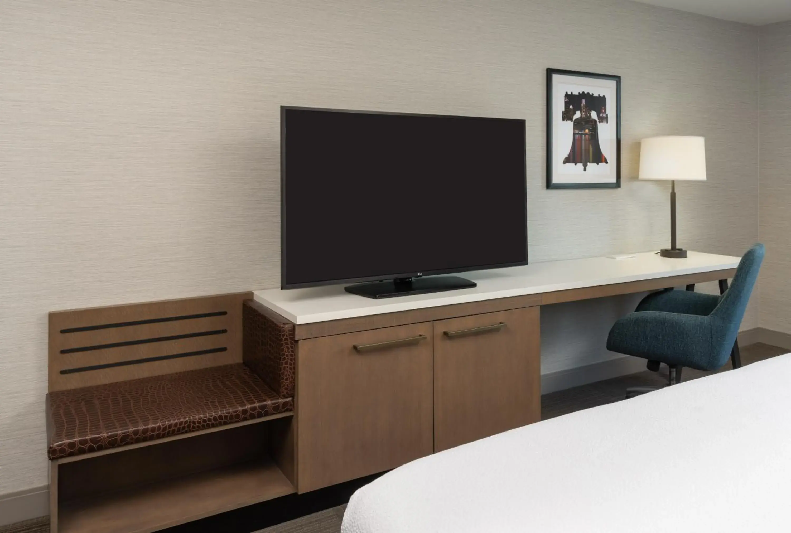 Queen Room with Two Queen Beds and Accessible Tub - Mobility Access in Hilton Garden Inn Philadelphia Center City Queen Room with Two Queen Beds and Accessible Tub - Mobility Access in Hilton Garden Inn Philadelphia Center City