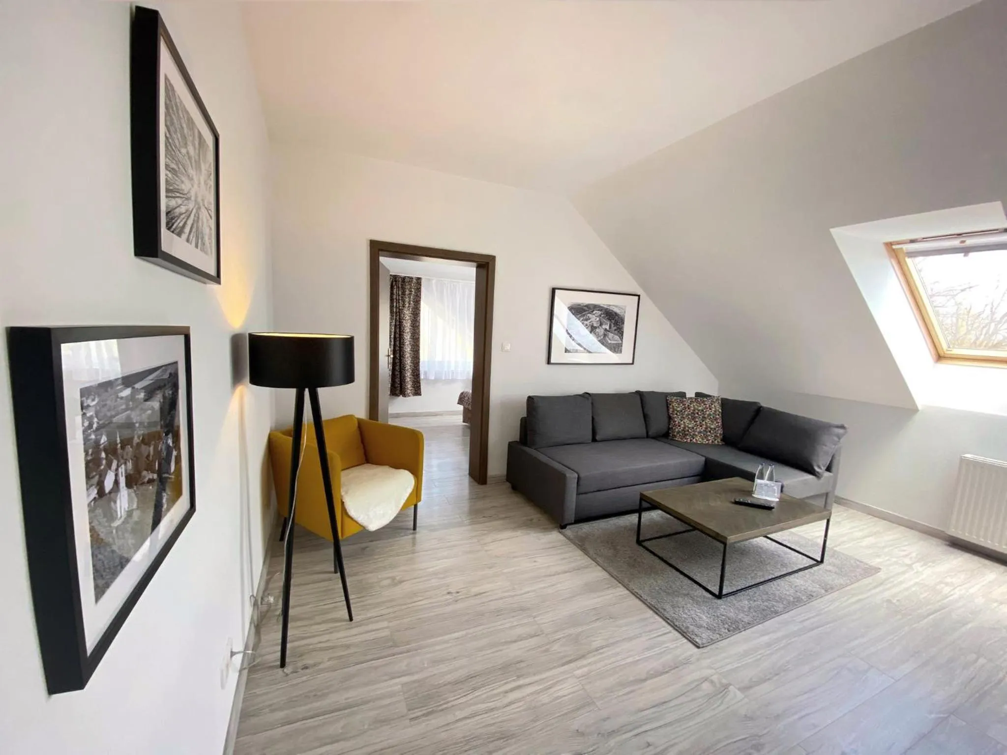 Seating area in Hotel Srebrna Góra