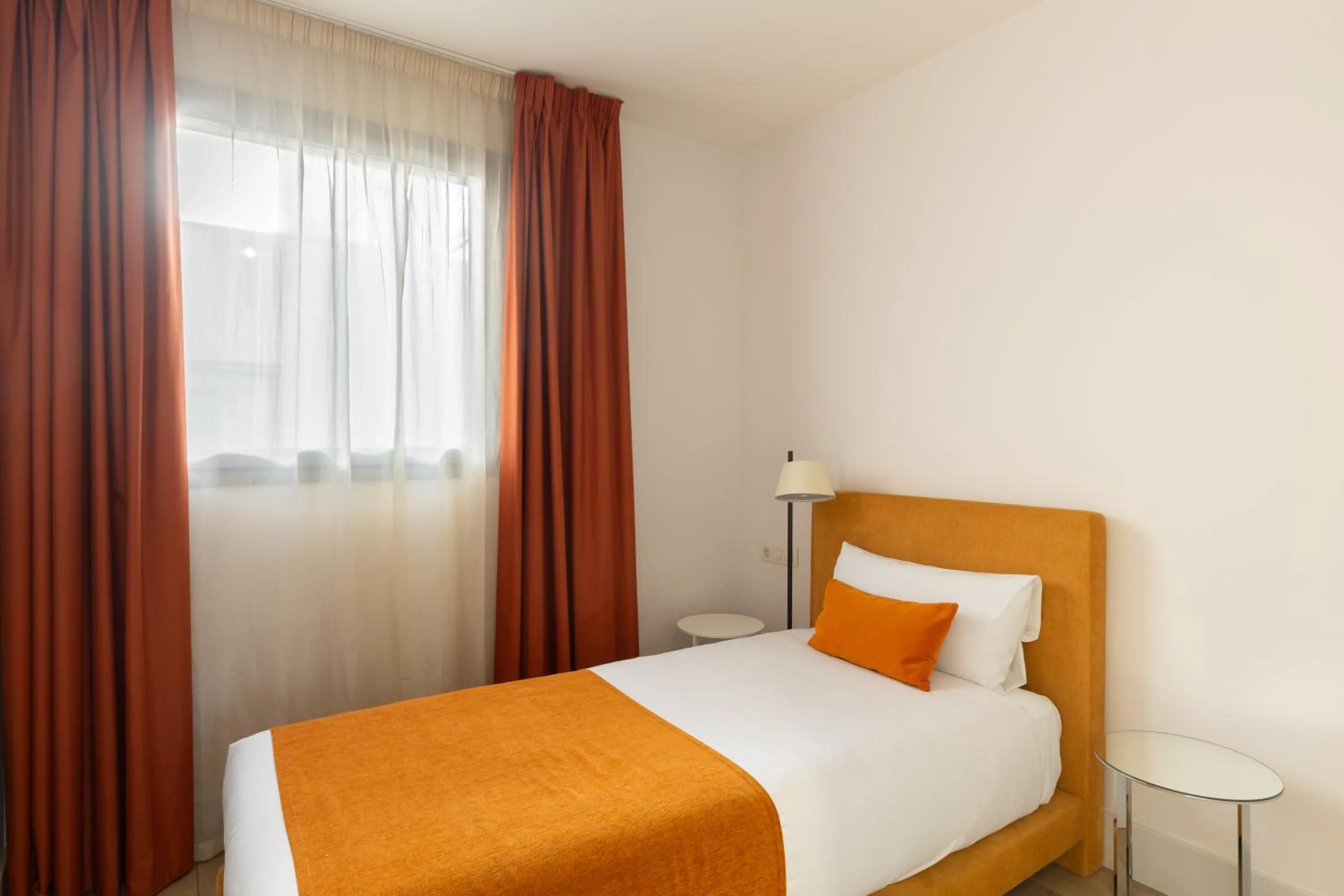 Bed in Cosmo Apartments Passeig de Gràcia