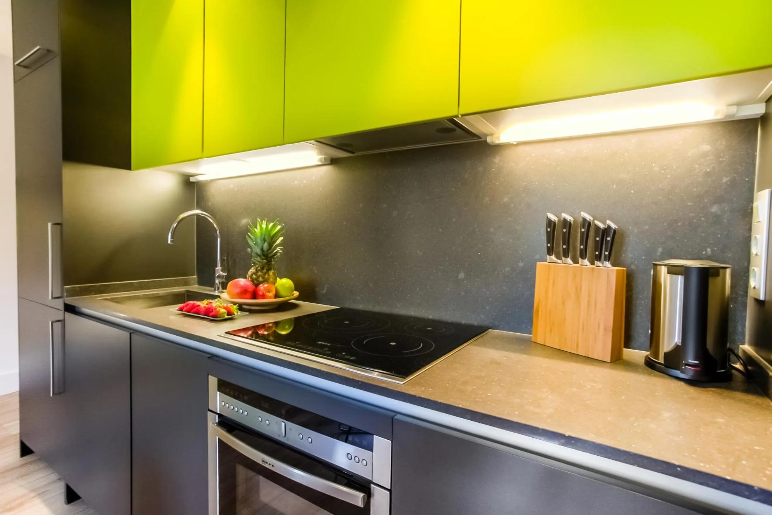 Kitchen or kitchenette in Cosmo Apartments Passeig de Gràcia