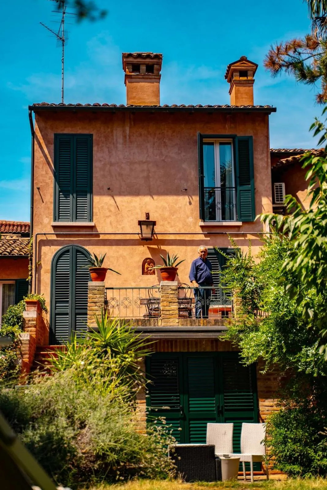 Property building in Ai Giardini di San Vitale
