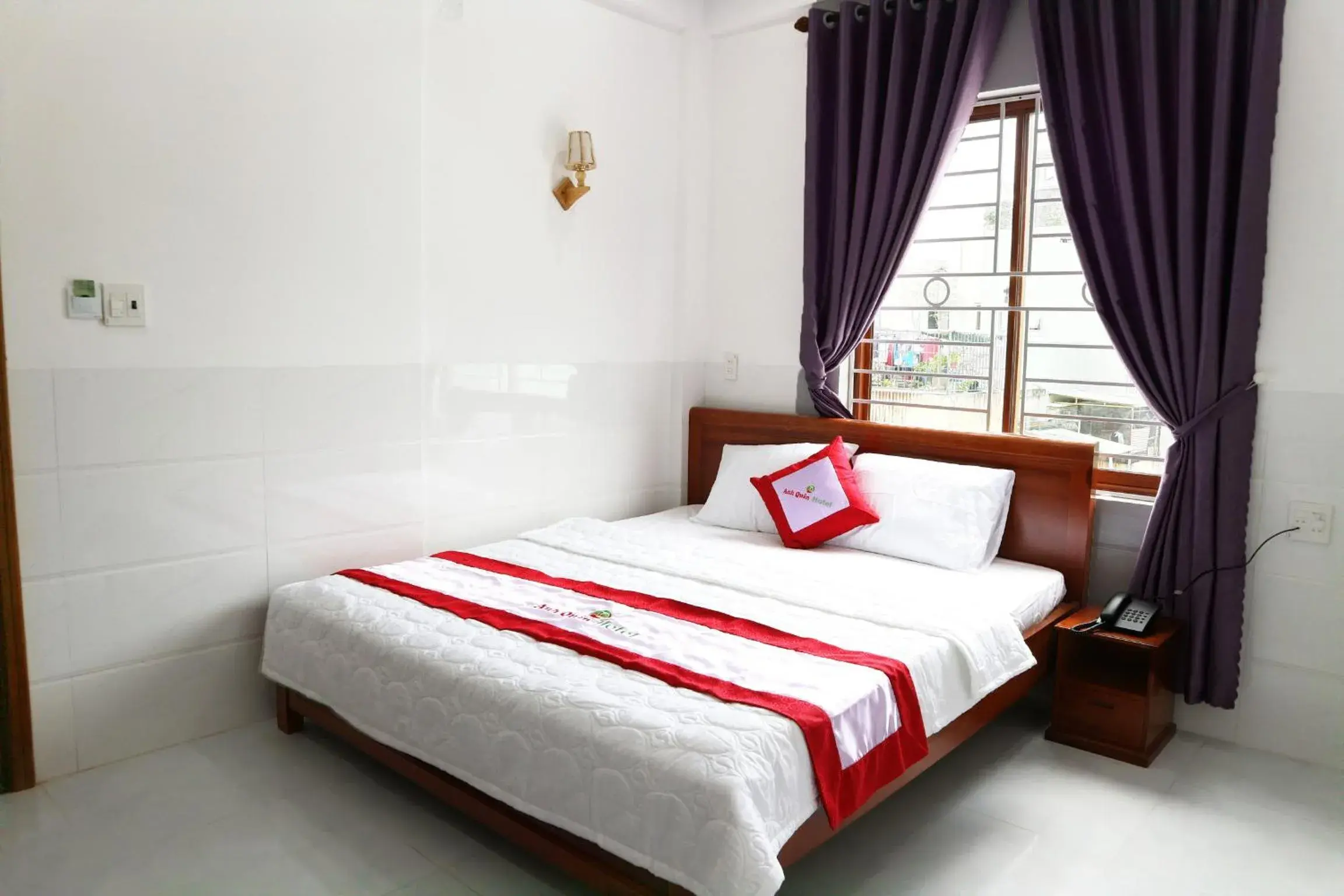 Deluxe Room (2 Adults + 1 Child) in Anh Quân Hotel Deluxe Room (2 Adults + 1 Child) in Anh Quân Hotel