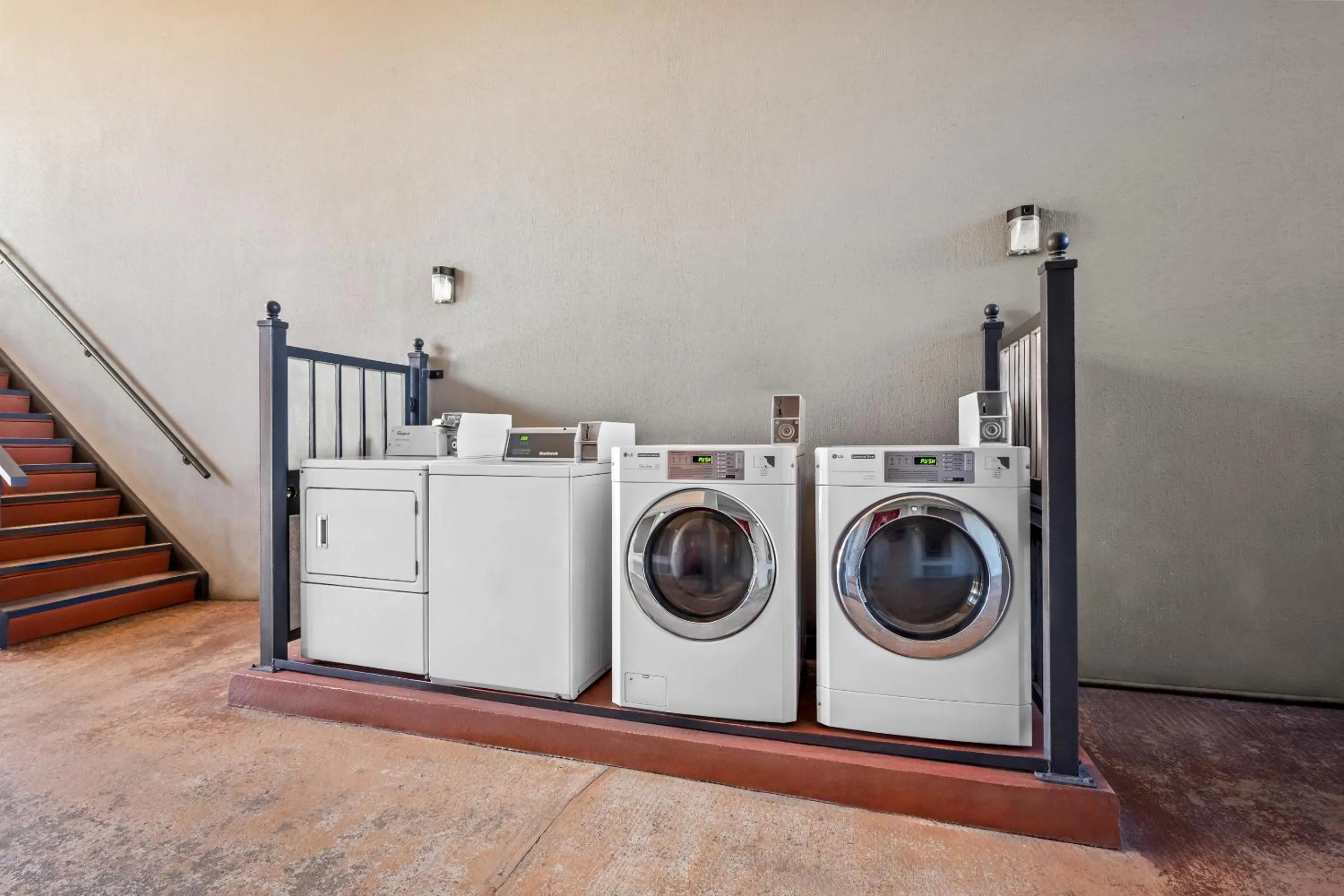laundry in Red Roof Inn College Station
