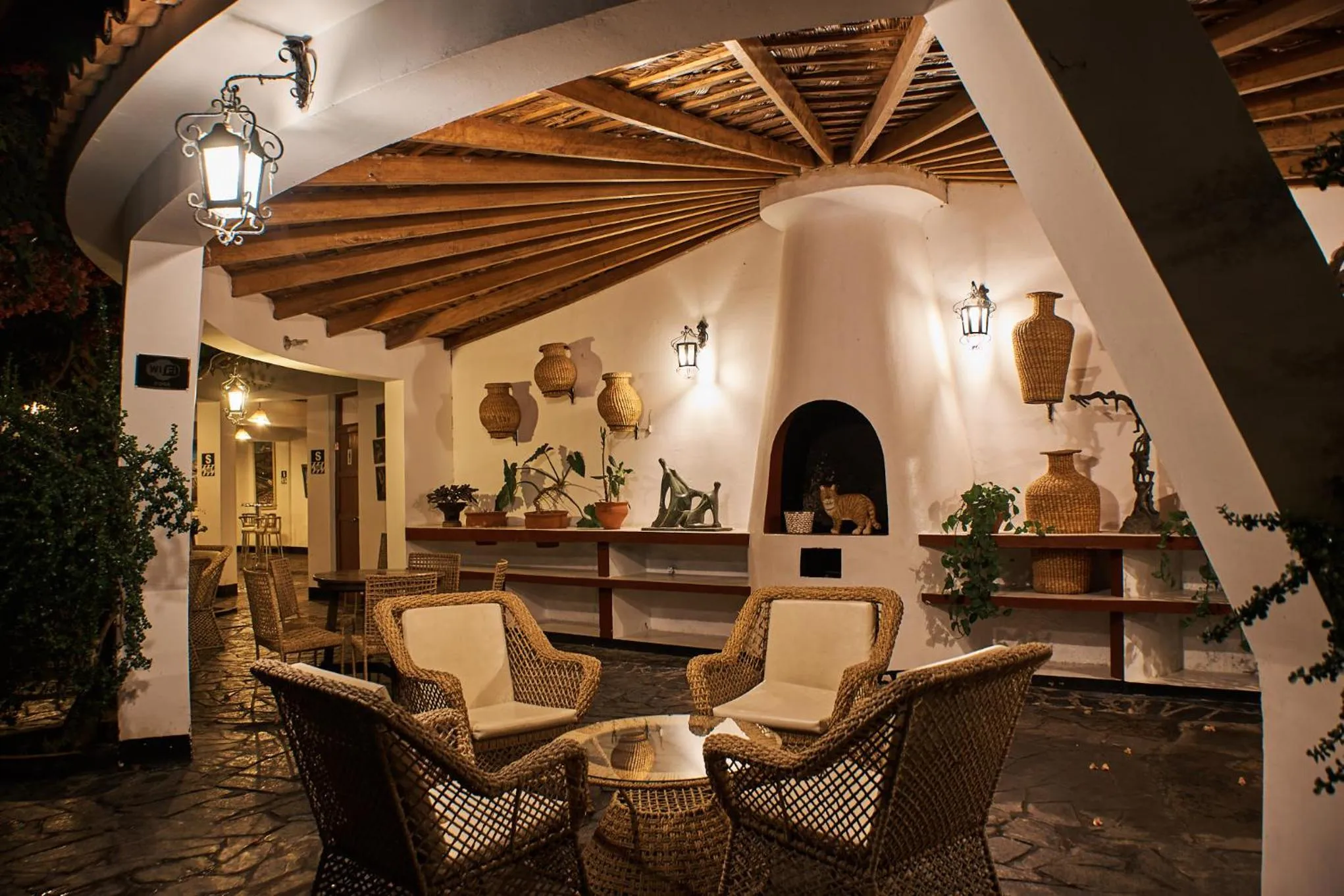 Seating area in Hotel Majoro