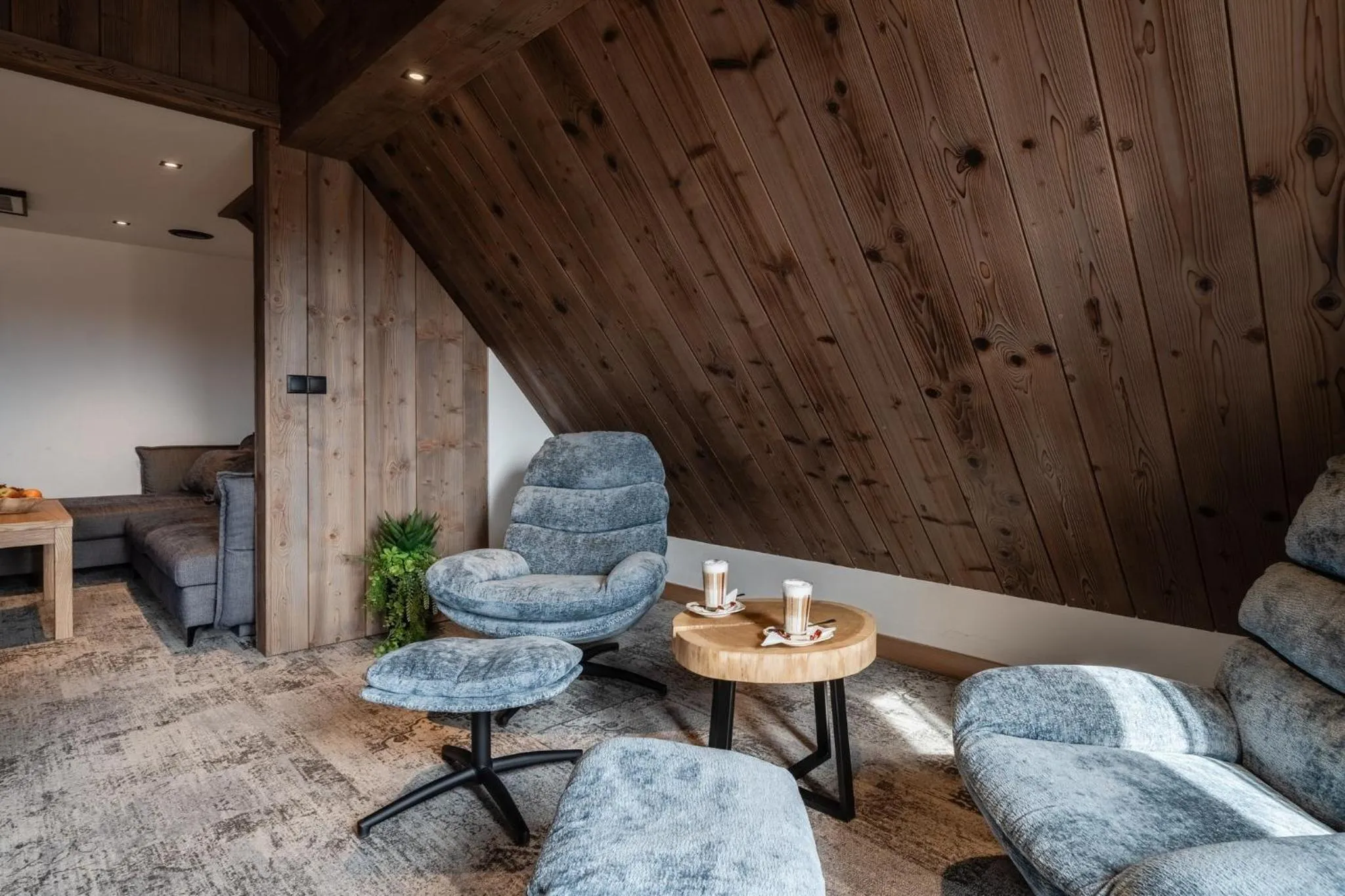 Seating area in Hotel Litworowy Staw