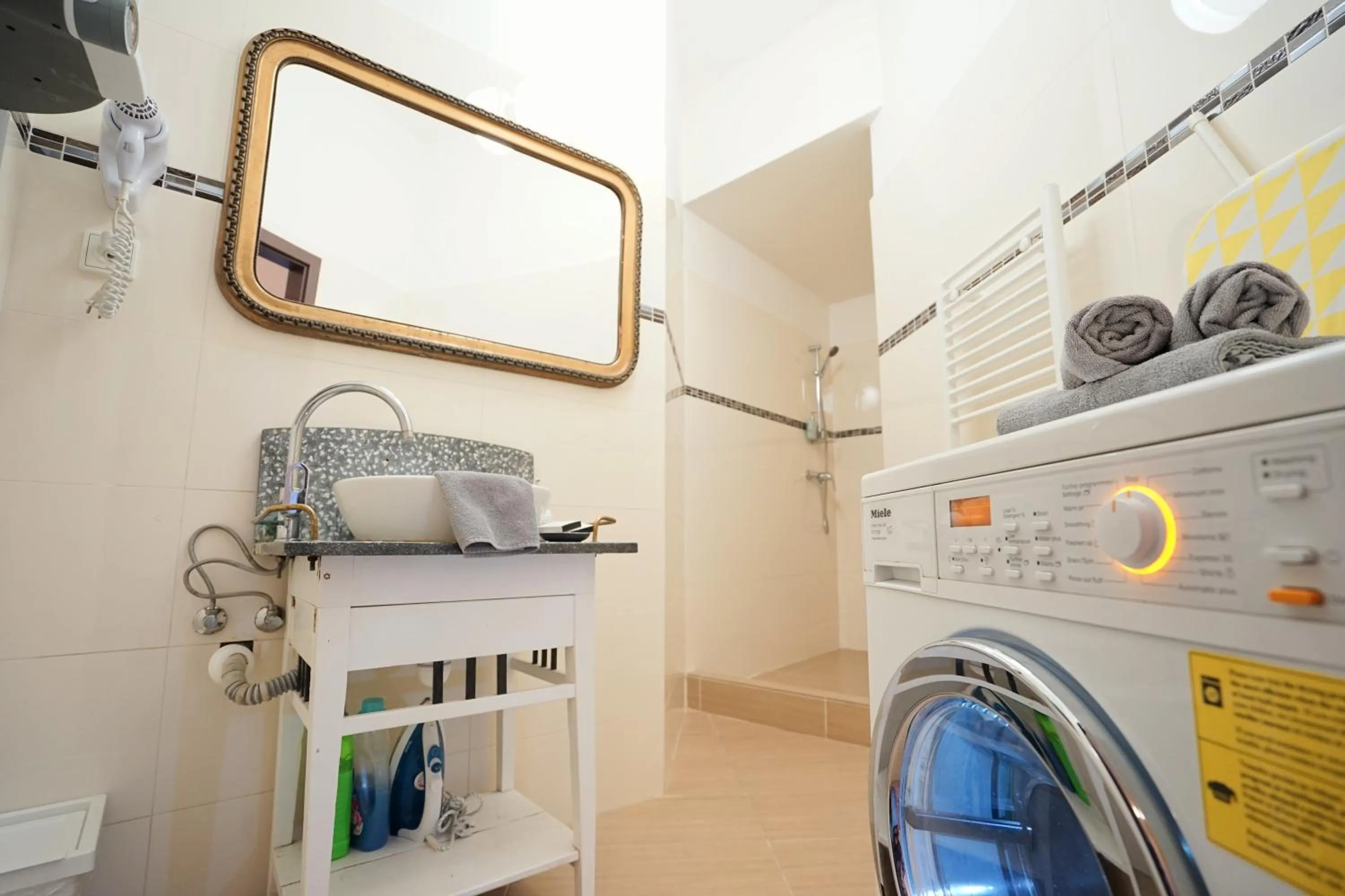 Shower in Jacob Brno