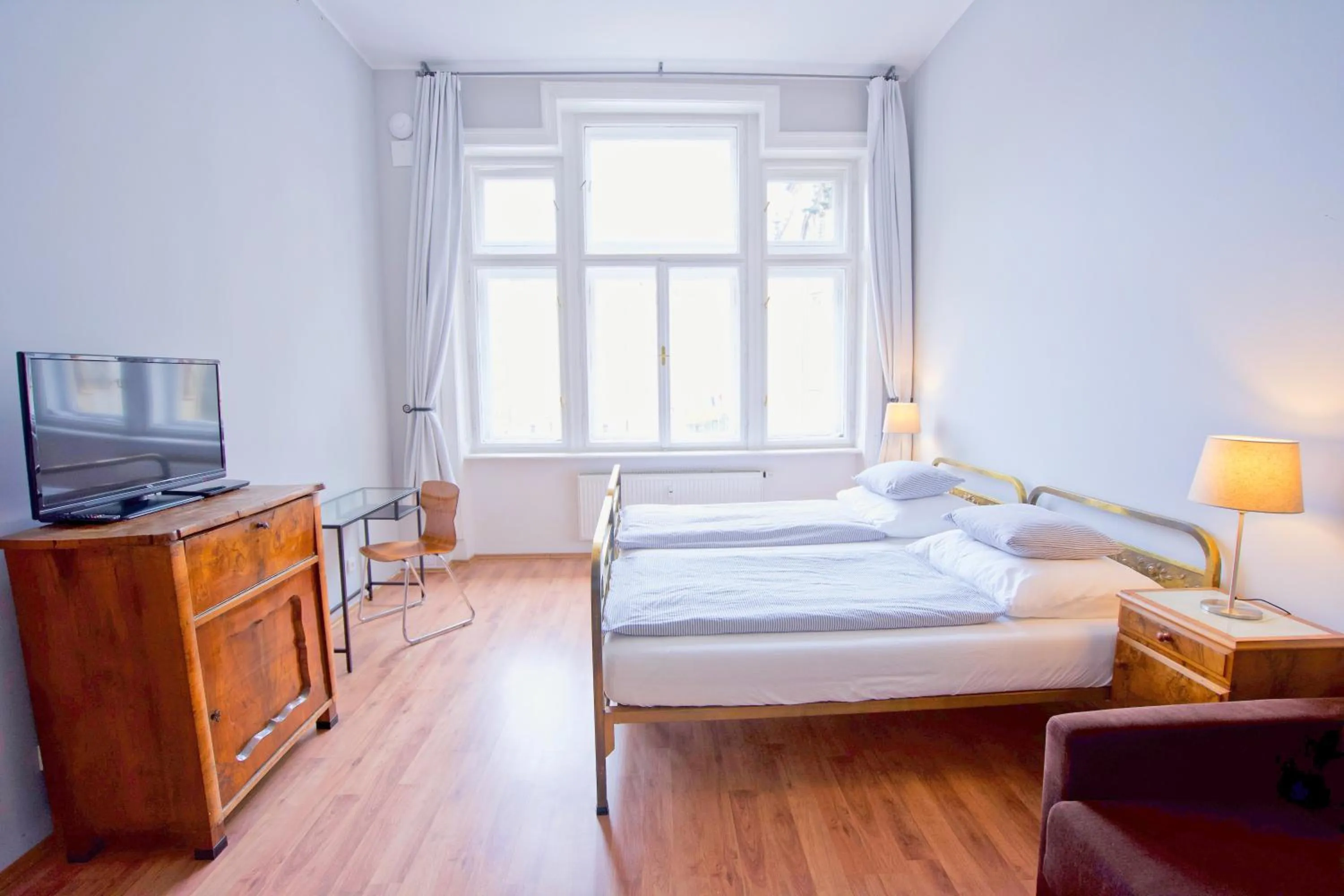 TV and multimedia, Bed in Jacob Brno