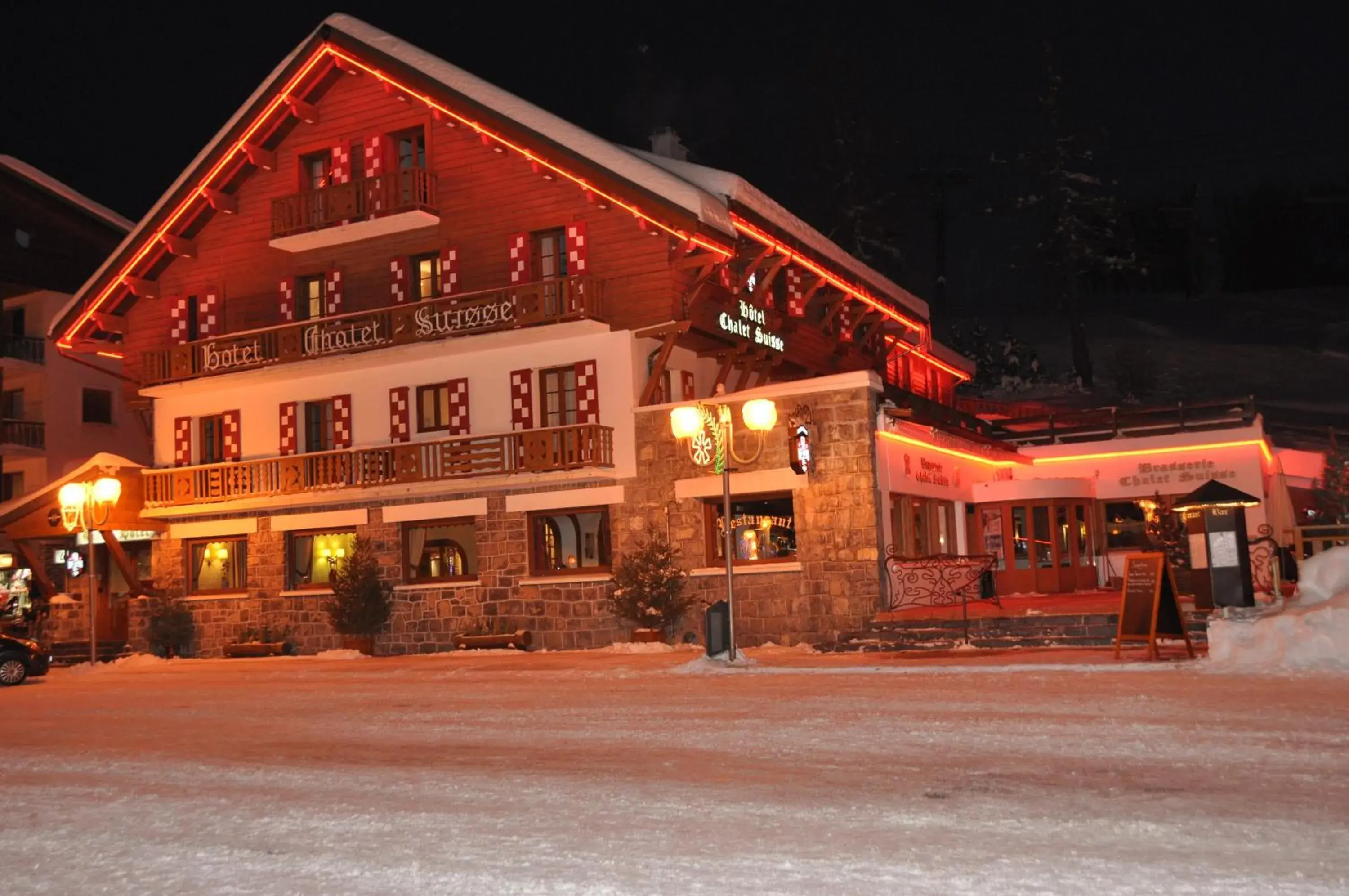 Le Chalet Suisse Le Chalet Suisse
