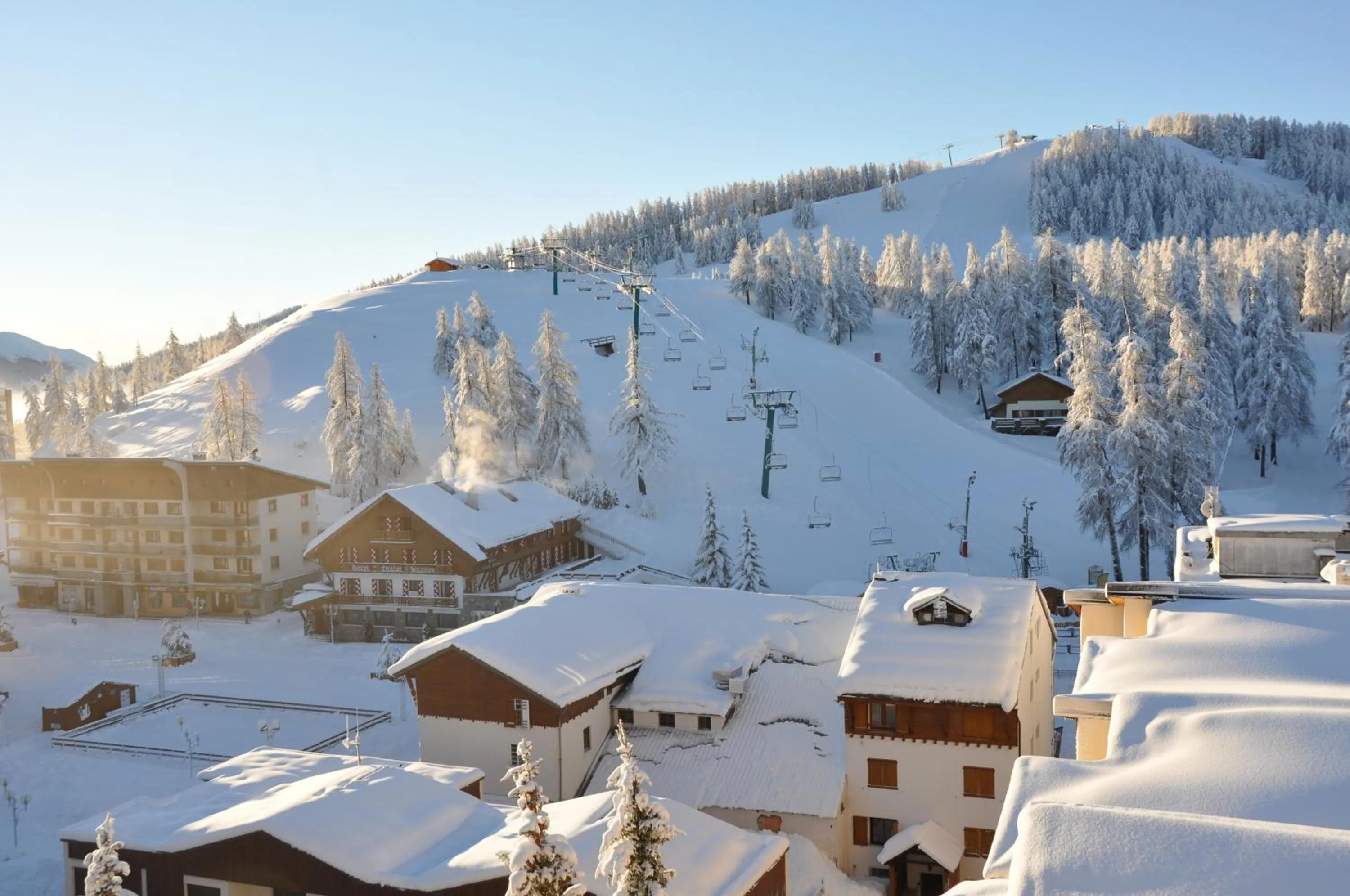 Bird's eye view in Le Chalet Suisse