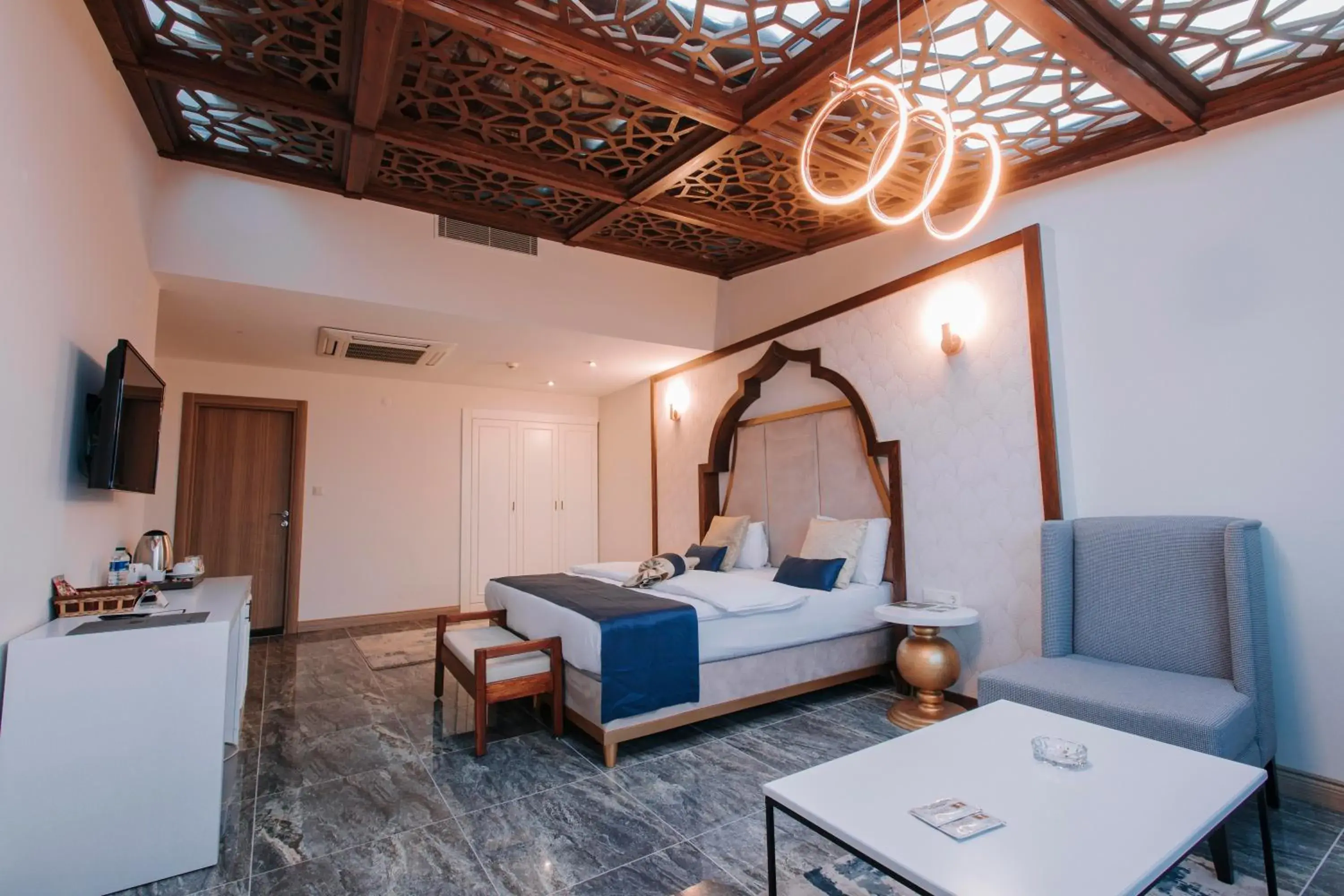 King Suite with Sea View in TS Gold Otel King Suite with Sea View in TS Gold Otel