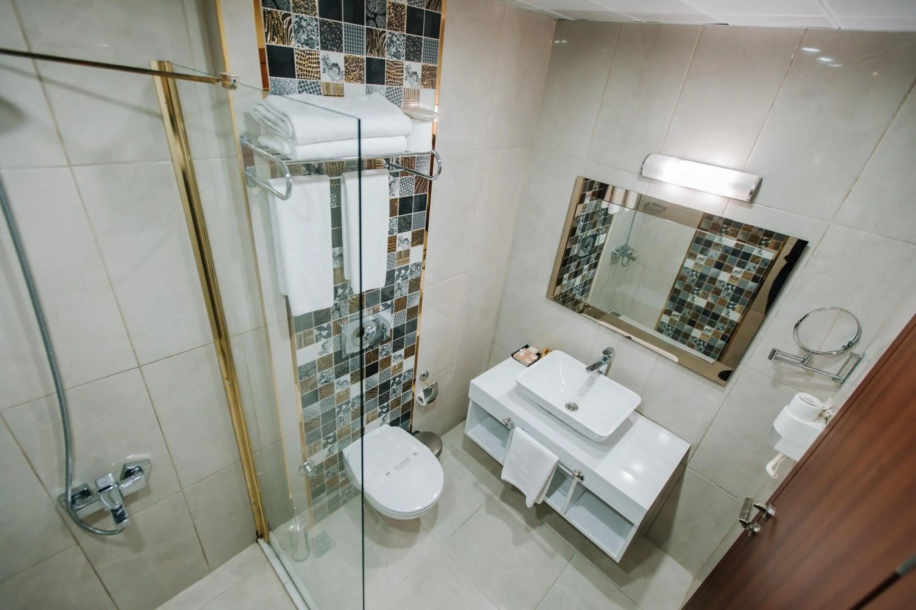 Bathroom in TS Gold Otel