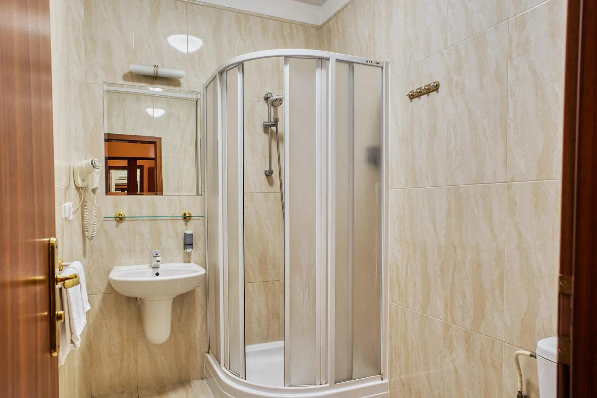 Bathroom in Hotel Royal